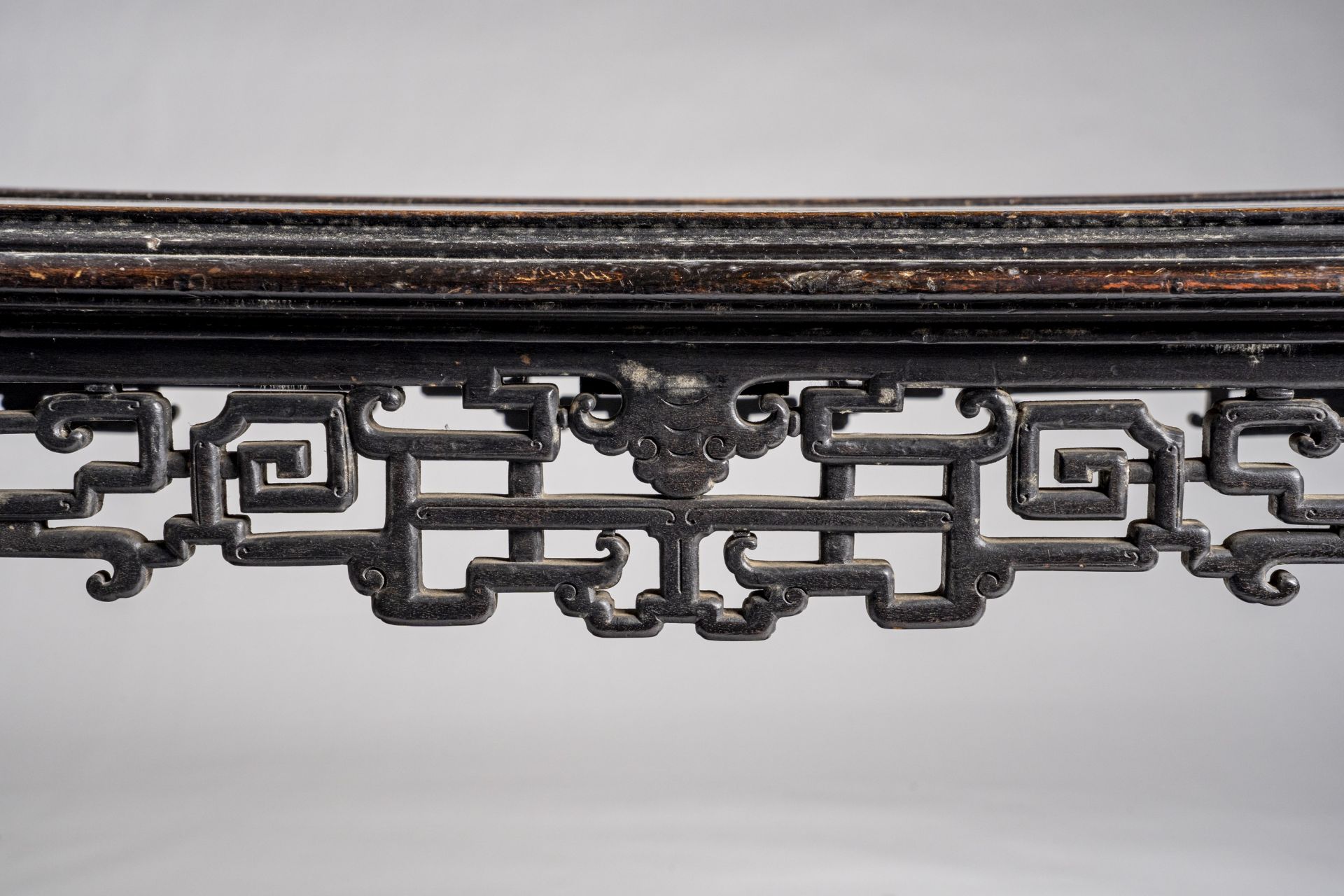 A LACQUERED HONGMU WOOD AND STONE CONSOLE TABLE, QING DYNASTY - Image 13 of 13