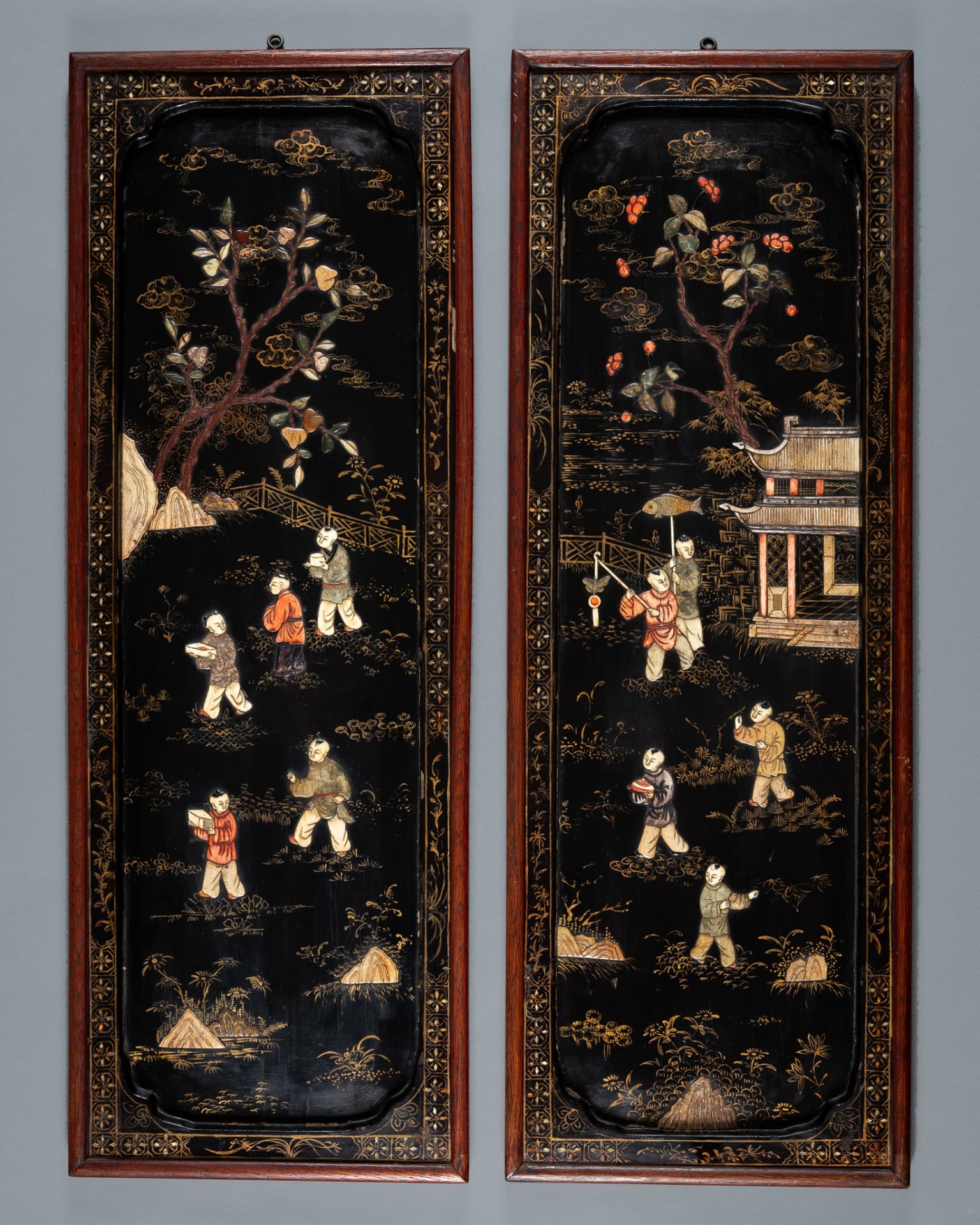 A PAIR OF INLAID LACQUERD WOOD PANELS, LATE QING