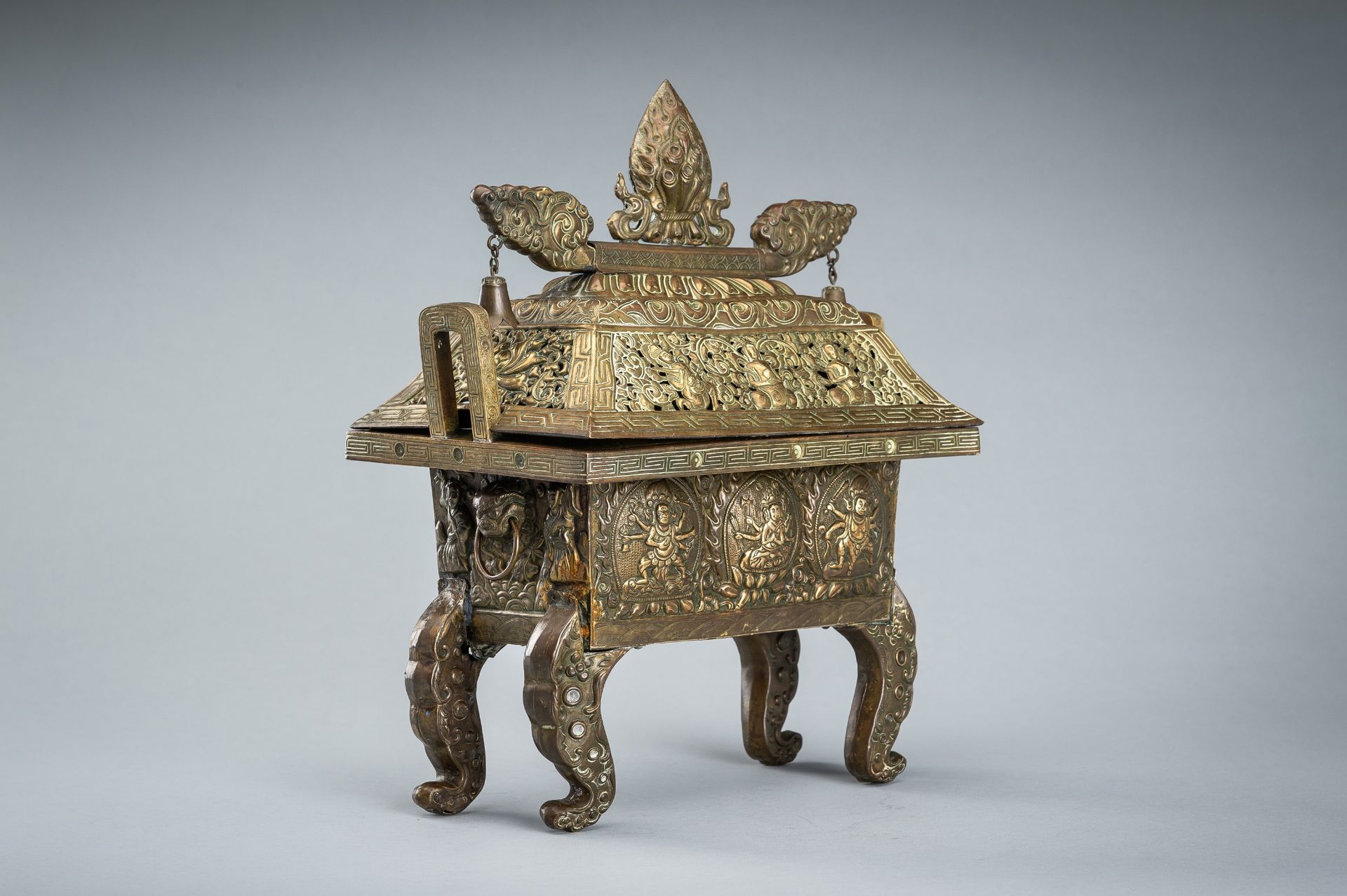 A GILT COPPER REPOUSSE CENSER AND RETICULATED COVER, FANGDING, QING DYNASTY - Image 7 of 20