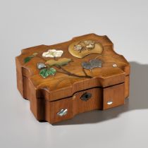 KOJI: A SHIBAYAMA-INLAID AND LACQUERED WOOD CHEST