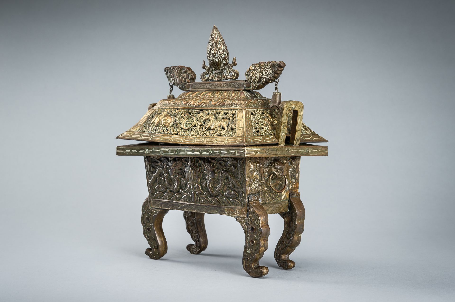 A GILT COPPER REPOUSSE CENSER AND RETICULATED COVER, FANGDING, QING DYNASTY - Image 5 of 20