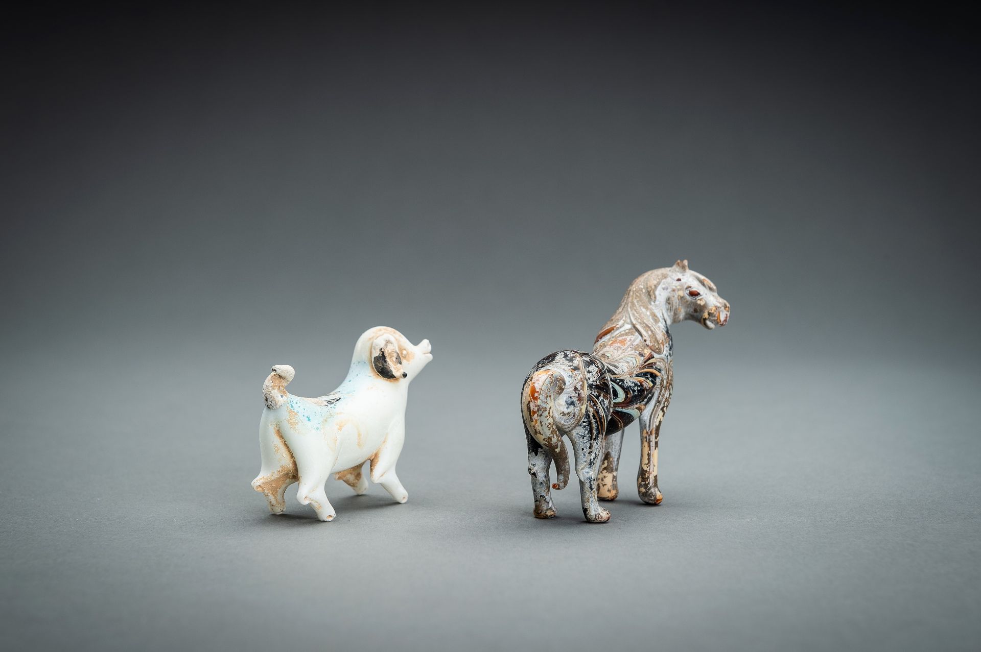 A RARE GROUP OF FIVE 'ZODIAC' GLASS FIGURES, QING DYNASTY OR EARLIER - Image 13 of 19