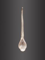 A MUGHAL CARVED JADE SPOON, 1650-1750