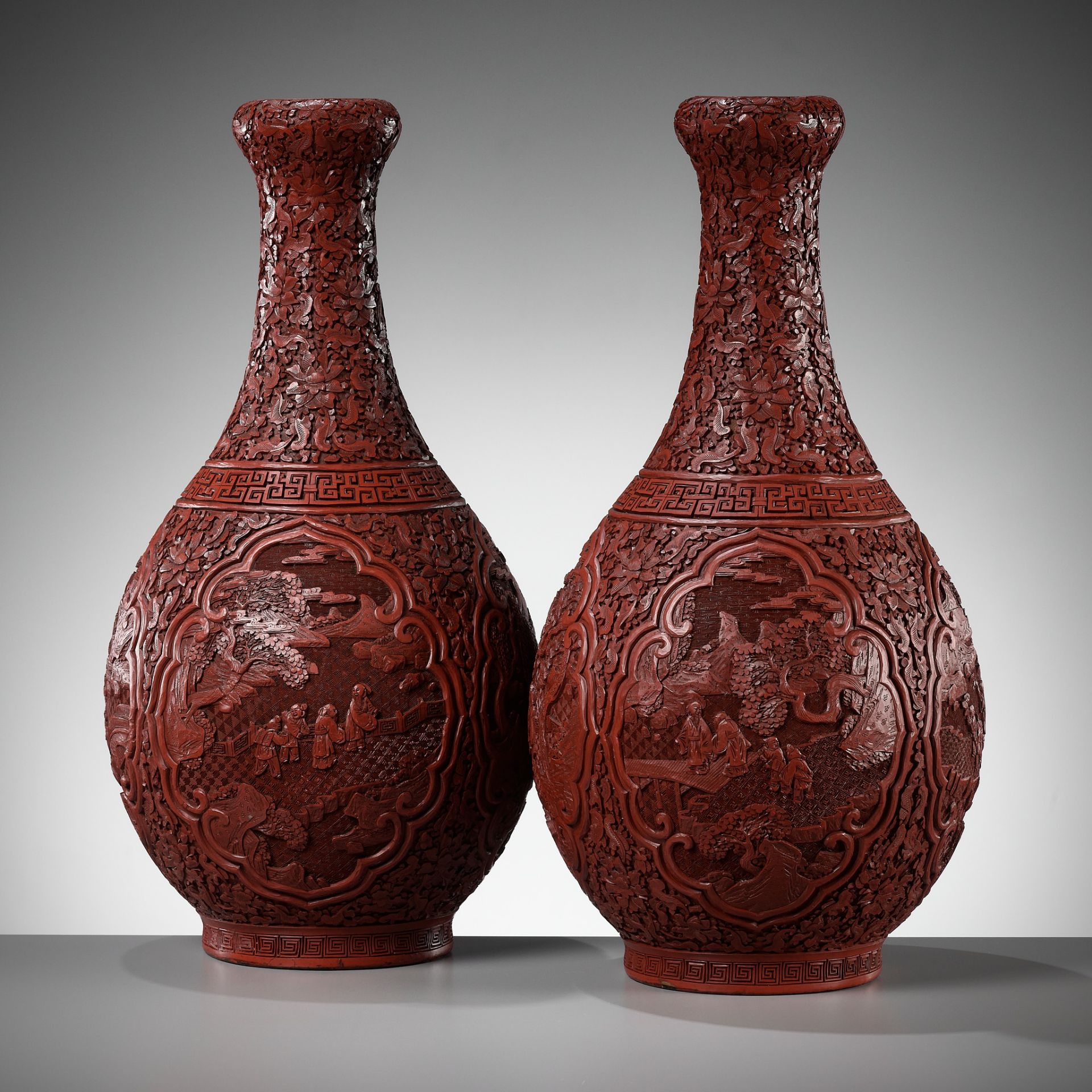 A PAIR OF LARGE CINNABAR LACQUER GARLIC HEAD VASES, CHINA, 1800-1850