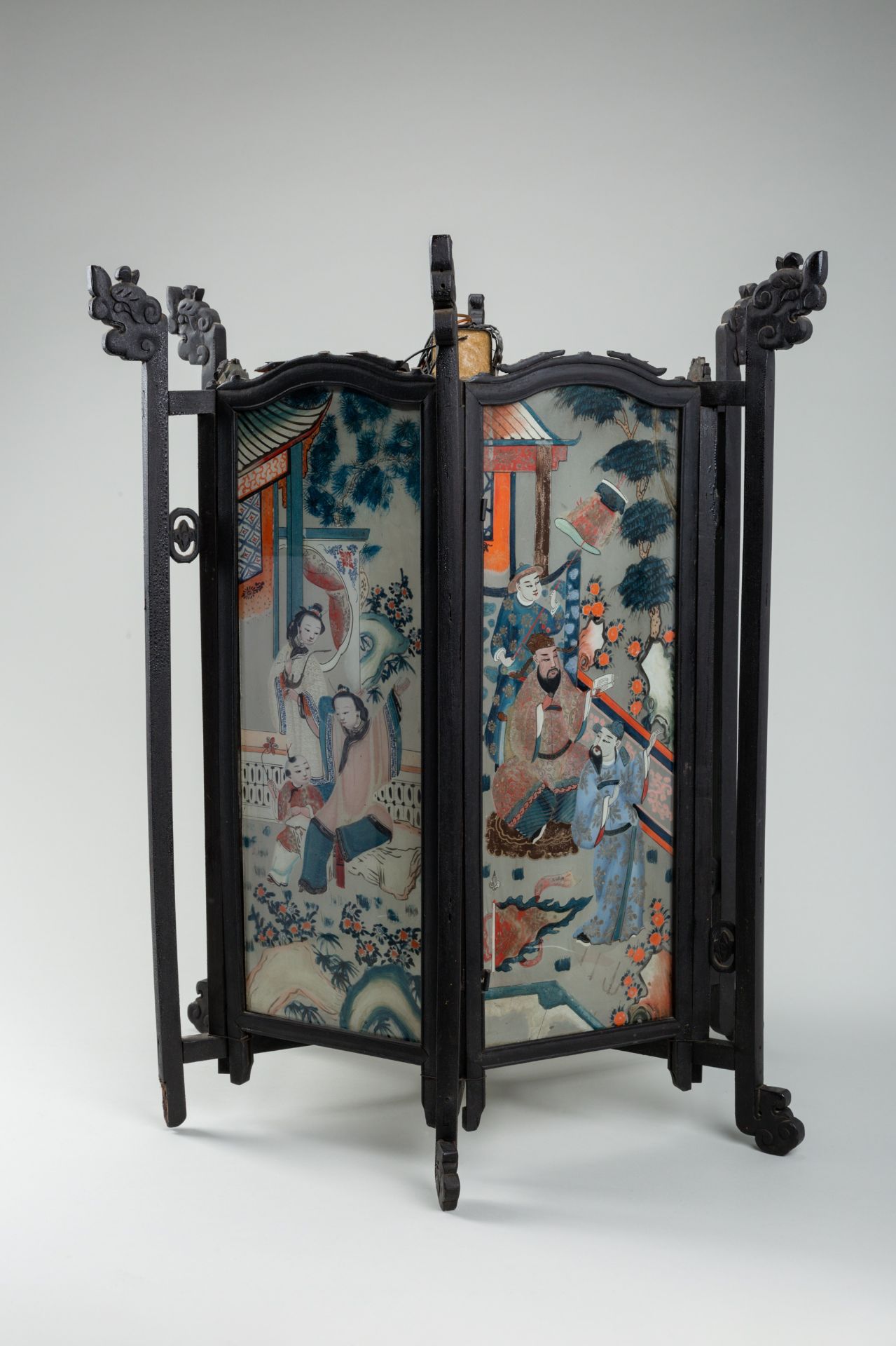 A WOOD AND REVERSE GLASS PAINTED LANTERN, c. 1920s - Image 2 of 7