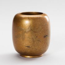 A LACQUERED NATSUME (TEA CADDY)