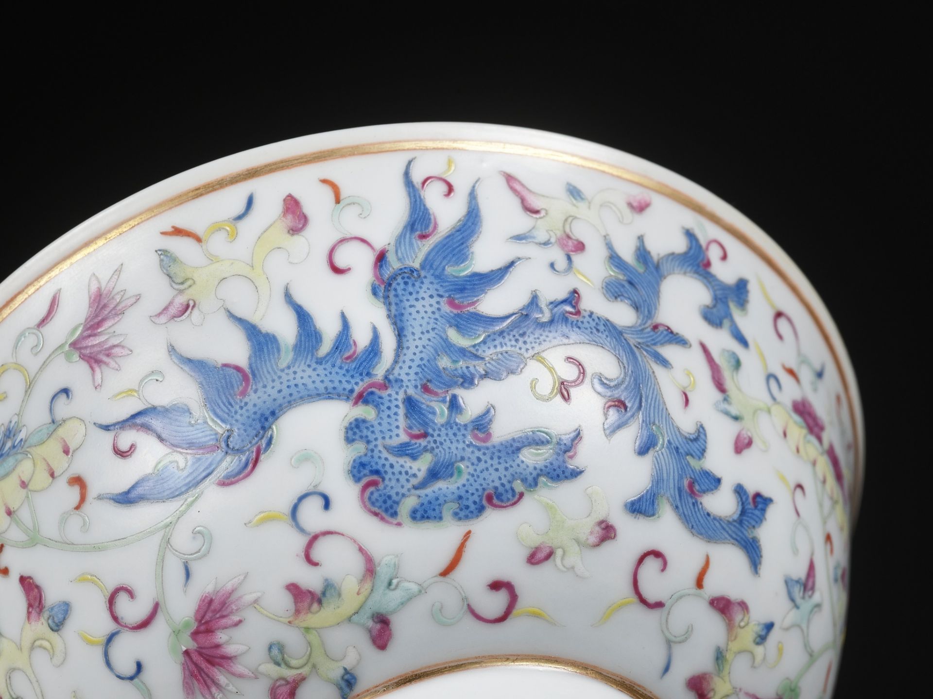 A PAIR OF FAMILLE-ROSE 'PHOENIX' BOWLS, GUANGXU MARK AND PERIOD - Image 8 of 16
