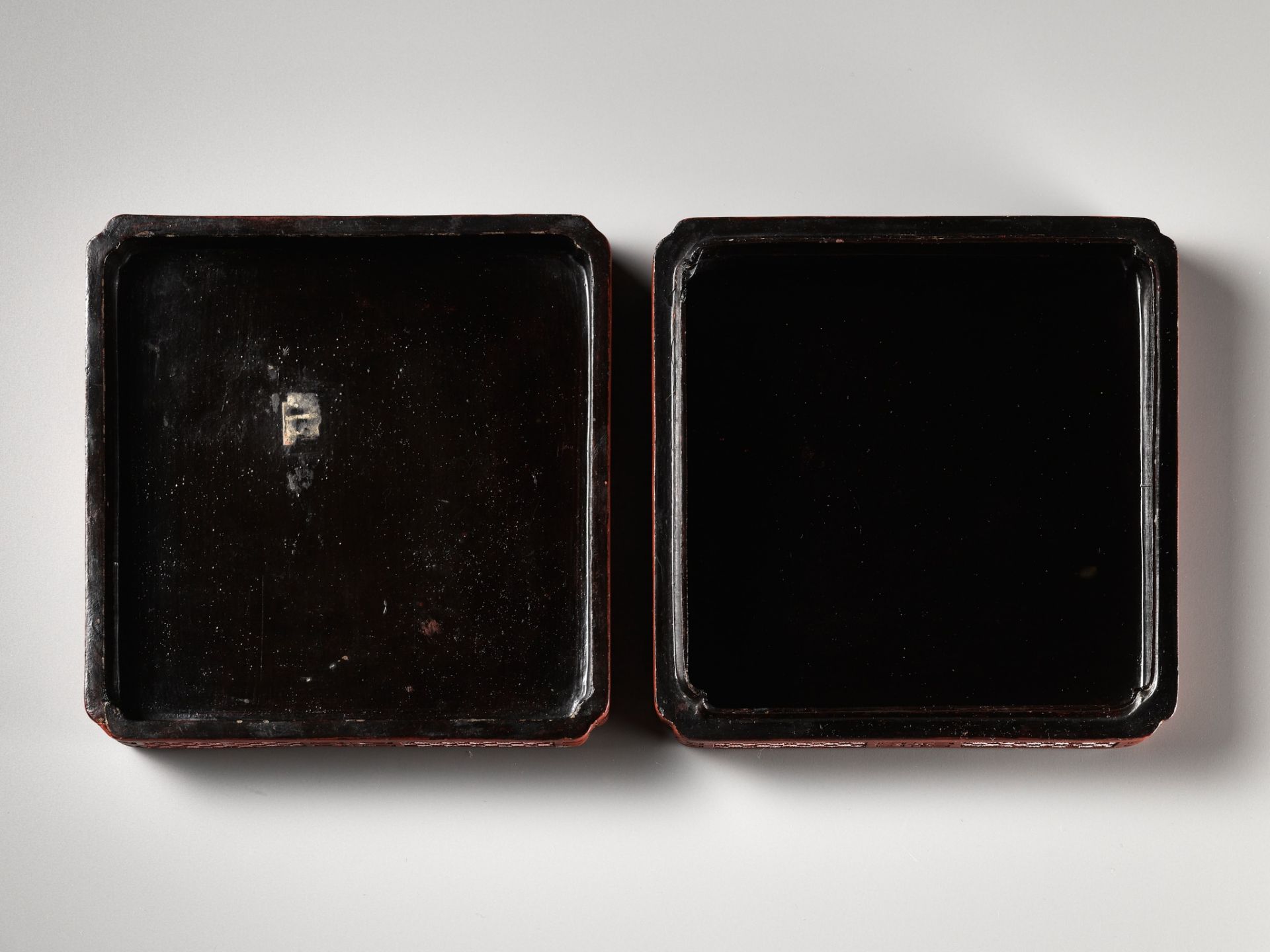 A SQUARE THREE-COLOR LACQUER 'CHUN' SPRING BOX AND COVER, QING DYNASTY - Image 10 of 11