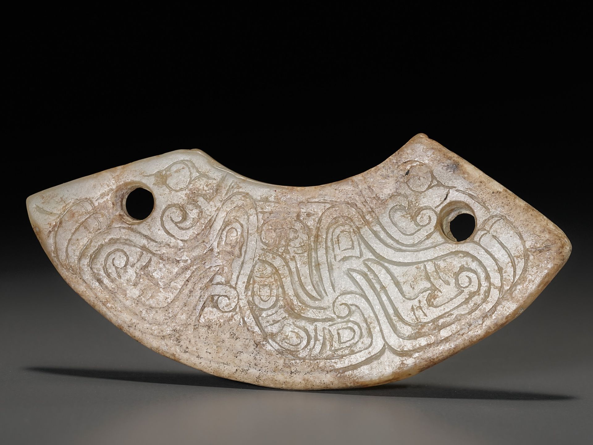 A JADE 'DRAGON' PENDANT, HUANG, WESTERN ZHOU DYNASTY - Image 11 of 17