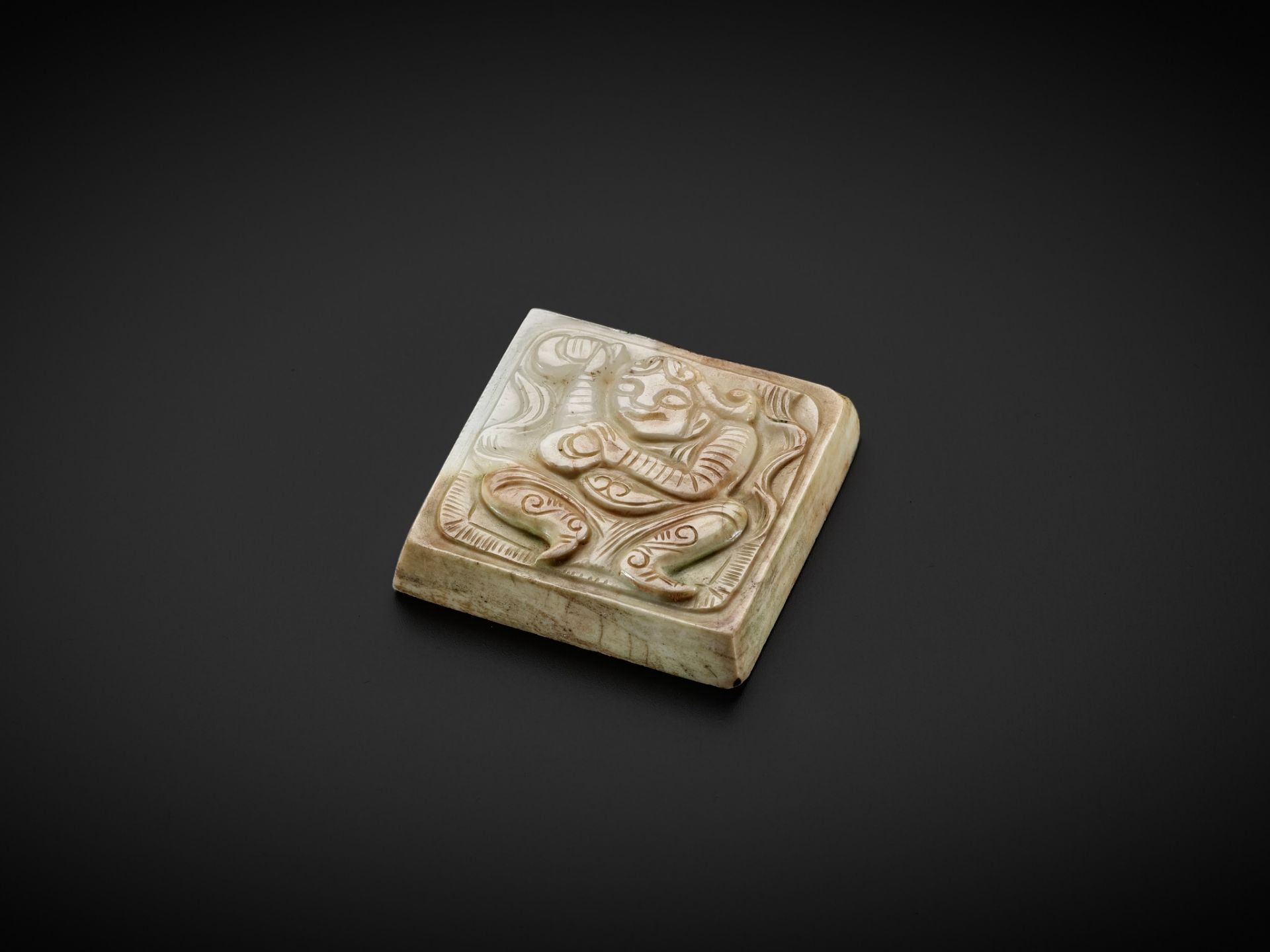 A JADE 'MUSICIAN' BELT PLAQUE, TANG DYNASTY - Image 6 of 11