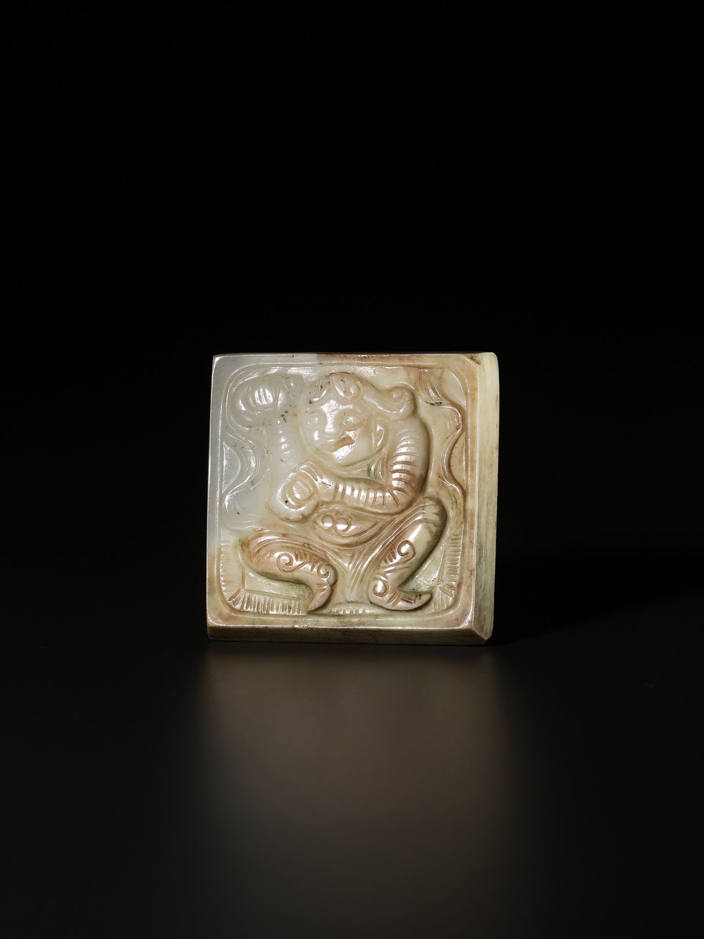 A JADE 'MUSICIAN' BELT PLAQUE, TANG DYNASTY - Image 9 of 11