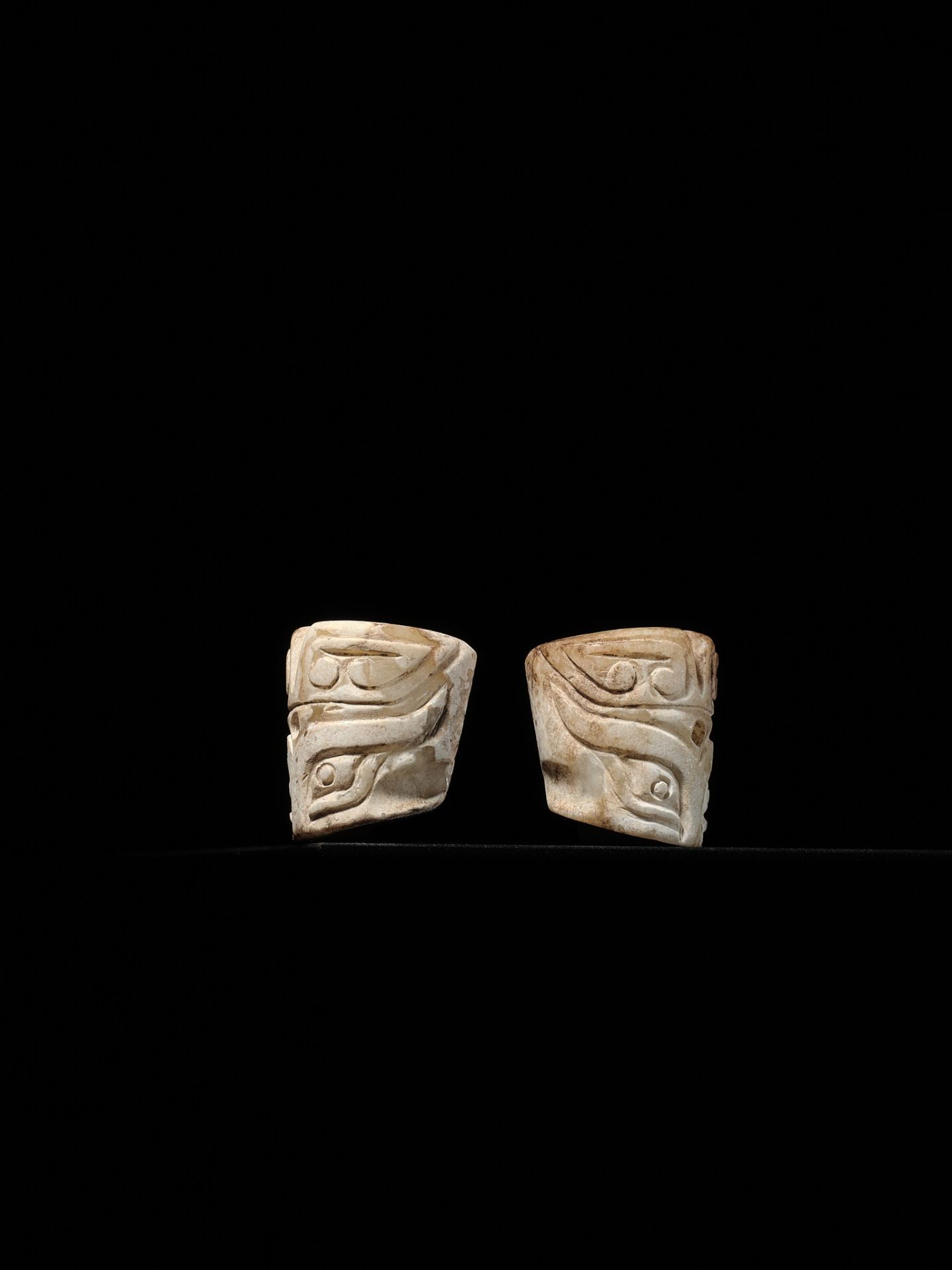 A PAIR OF CYLINDRICAL 'TAOTIE MASK' JADE BEADS, SHANG DYNASTY - Image 3 of 13