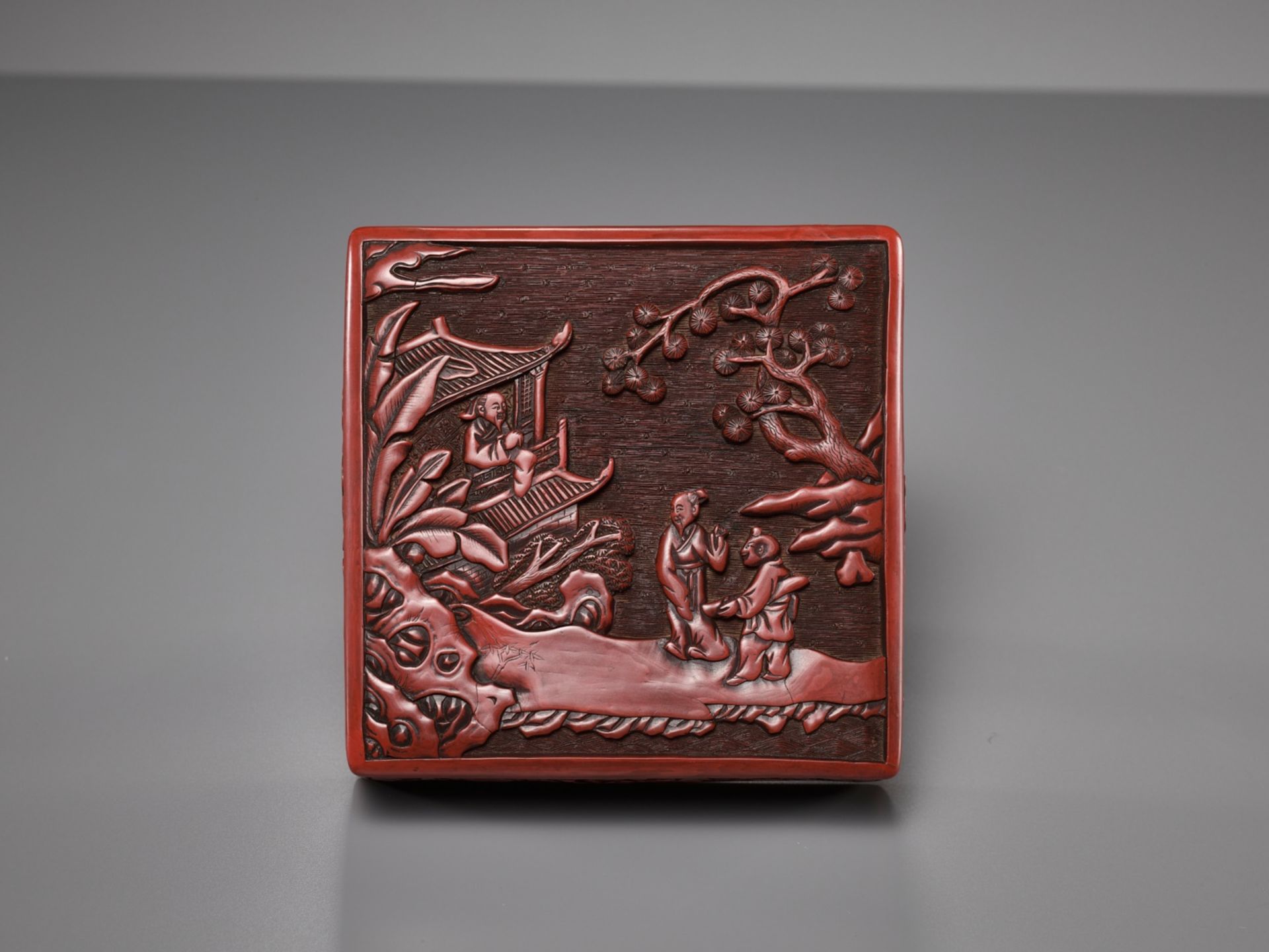 A CINNABAR LACQUER THREE-TIERED BOX AND COVER, LATE YUAN TO MID-MING DYNASTY - Image 7 of 17