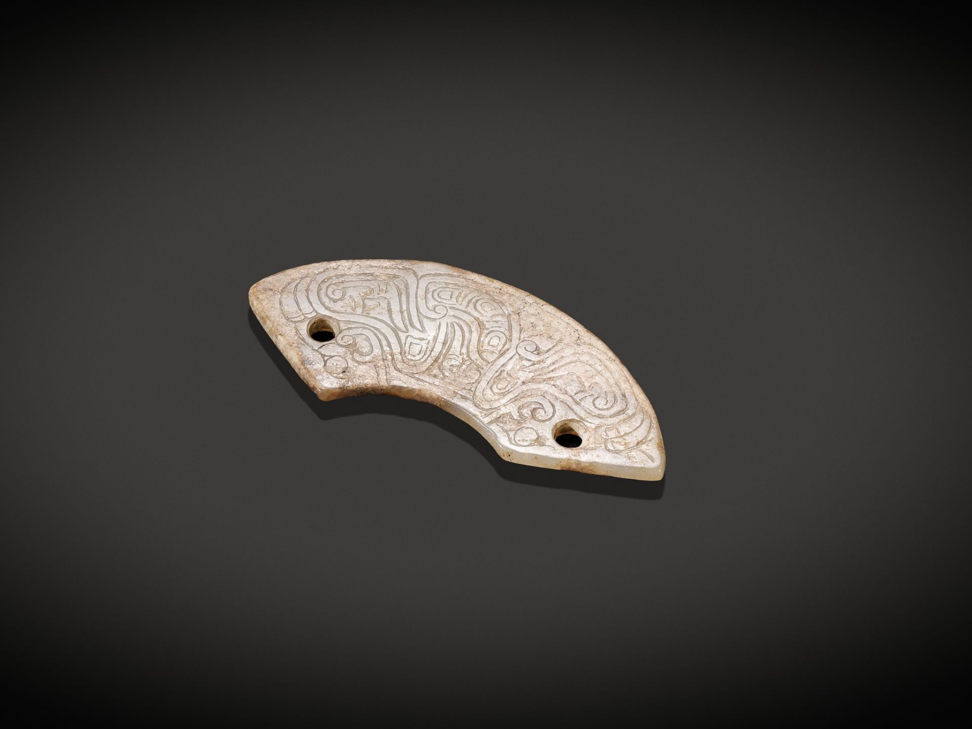 A JADE 'DRAGON' PENDANT, HUANG, WESTERN ZHOU DYNASTY - Image 15 of 17