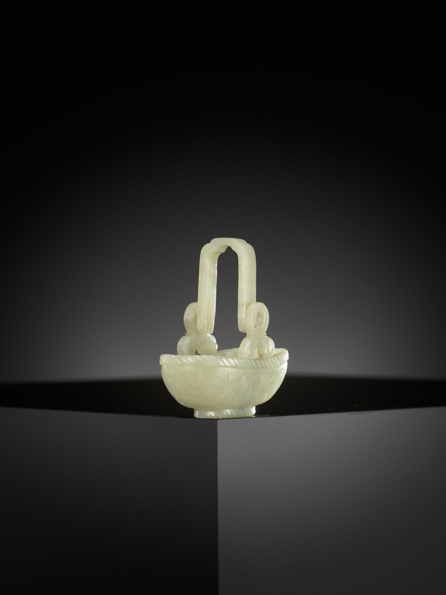 A YELLOW JADE CARVING OF A BASKET WITH MOVABLE HANDLE, CHINA, 18TH CENTURY - Image 11 of 12