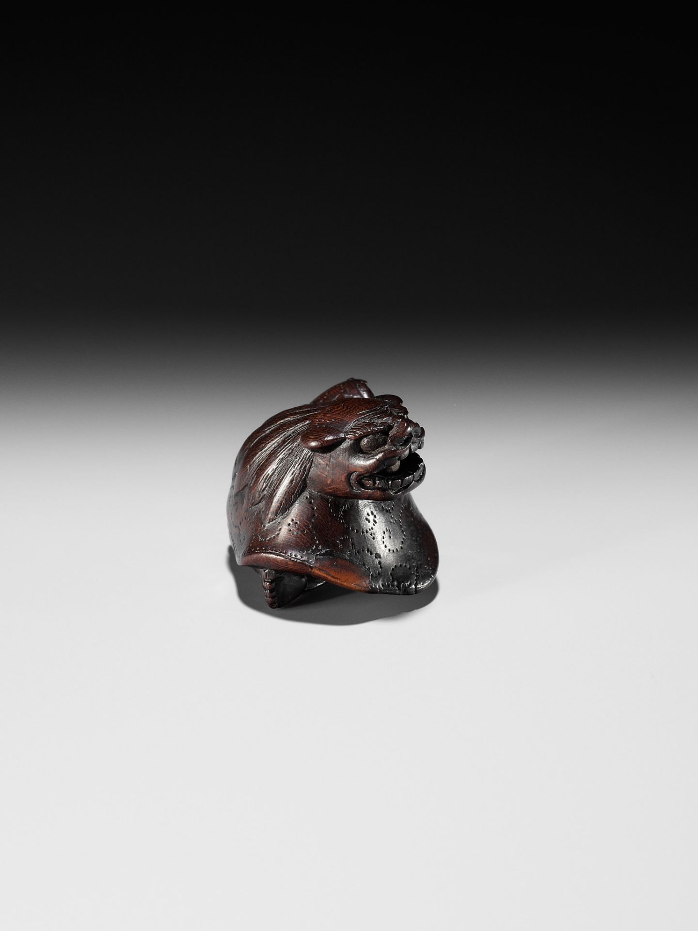 MIWA: A FINE WOOD NETSUKE OF A BOY AT SHISHIMAI - Bild 7 aus 13