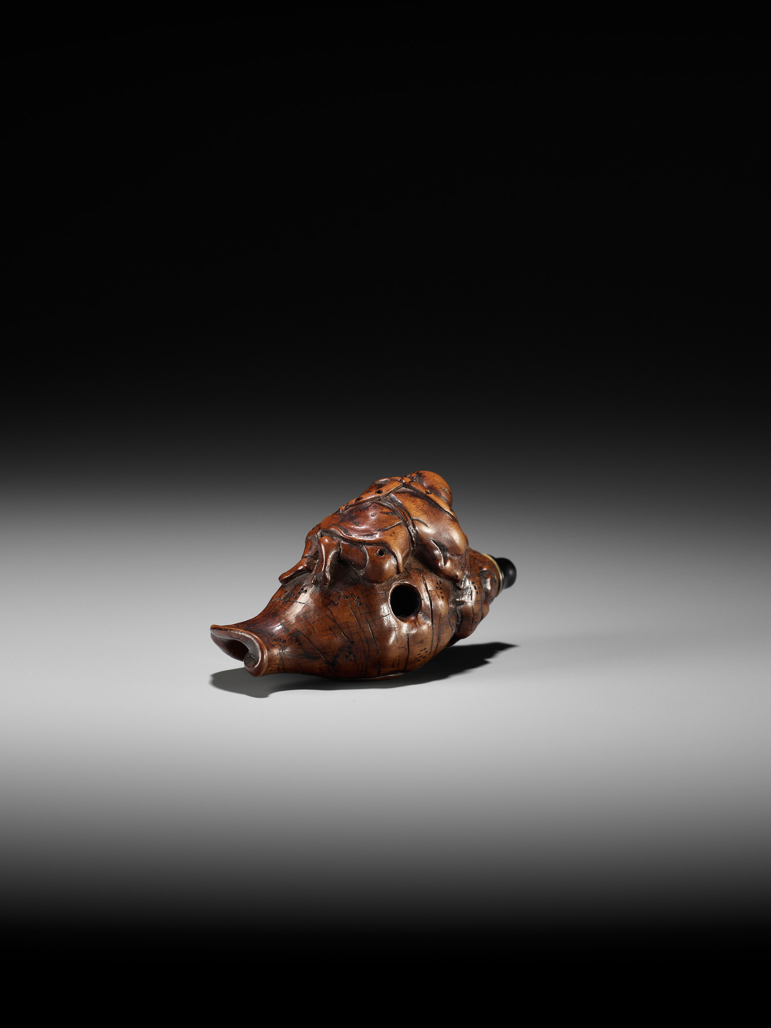 A WOOD NETSUKE OF BENKEI SLEEPING ON A CONCH (HORAGAI) - Image 7 of 10