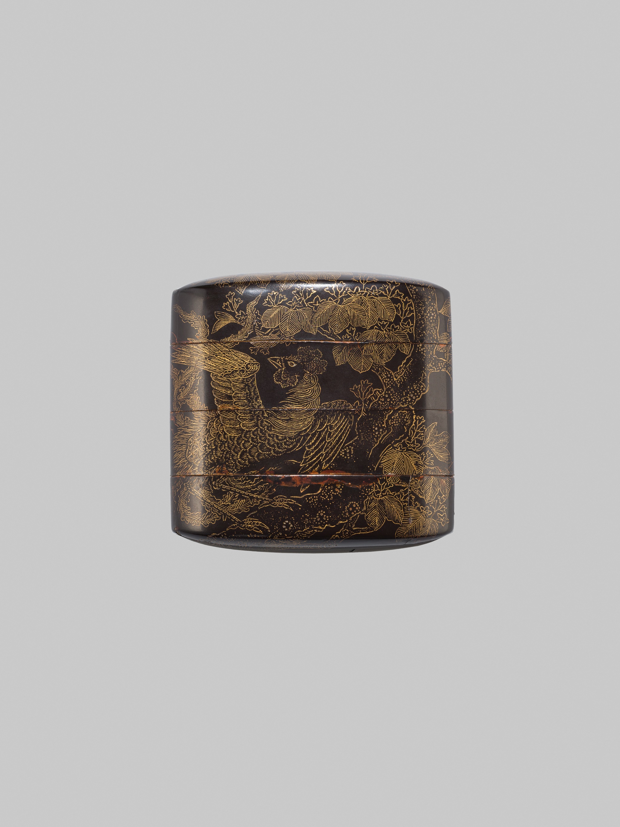 A BLACK LACQUER THREE-CASE INRO WITH A HO-O BIRD ON A KIRI TREE - Image 6 of 8