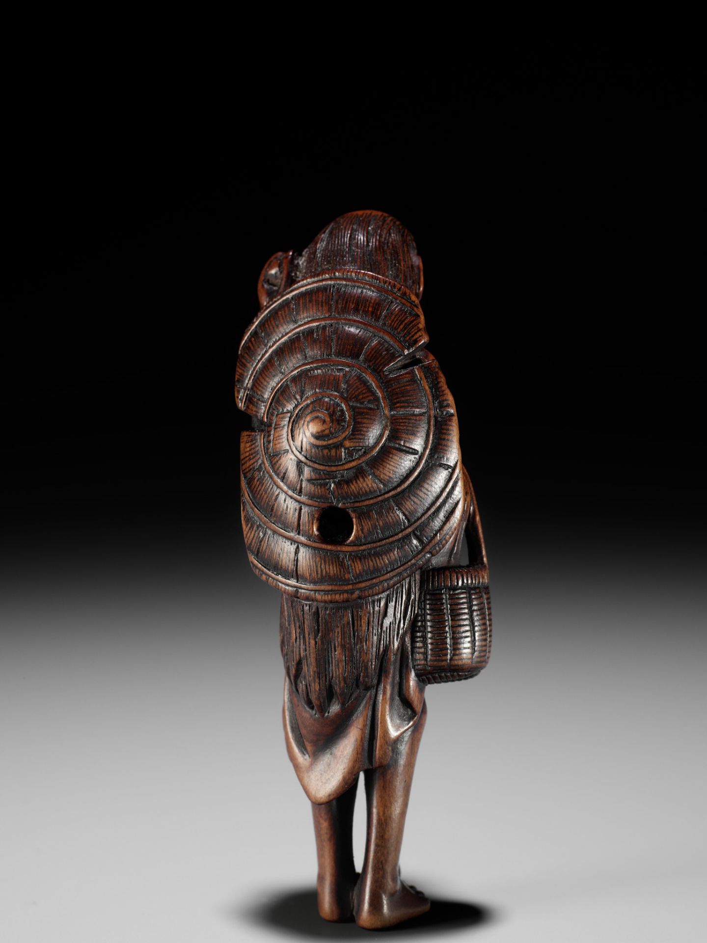 A LARGE AND RARE WOOD NETSUKE OF ONO NO KOMACHI - Image 2 of 10