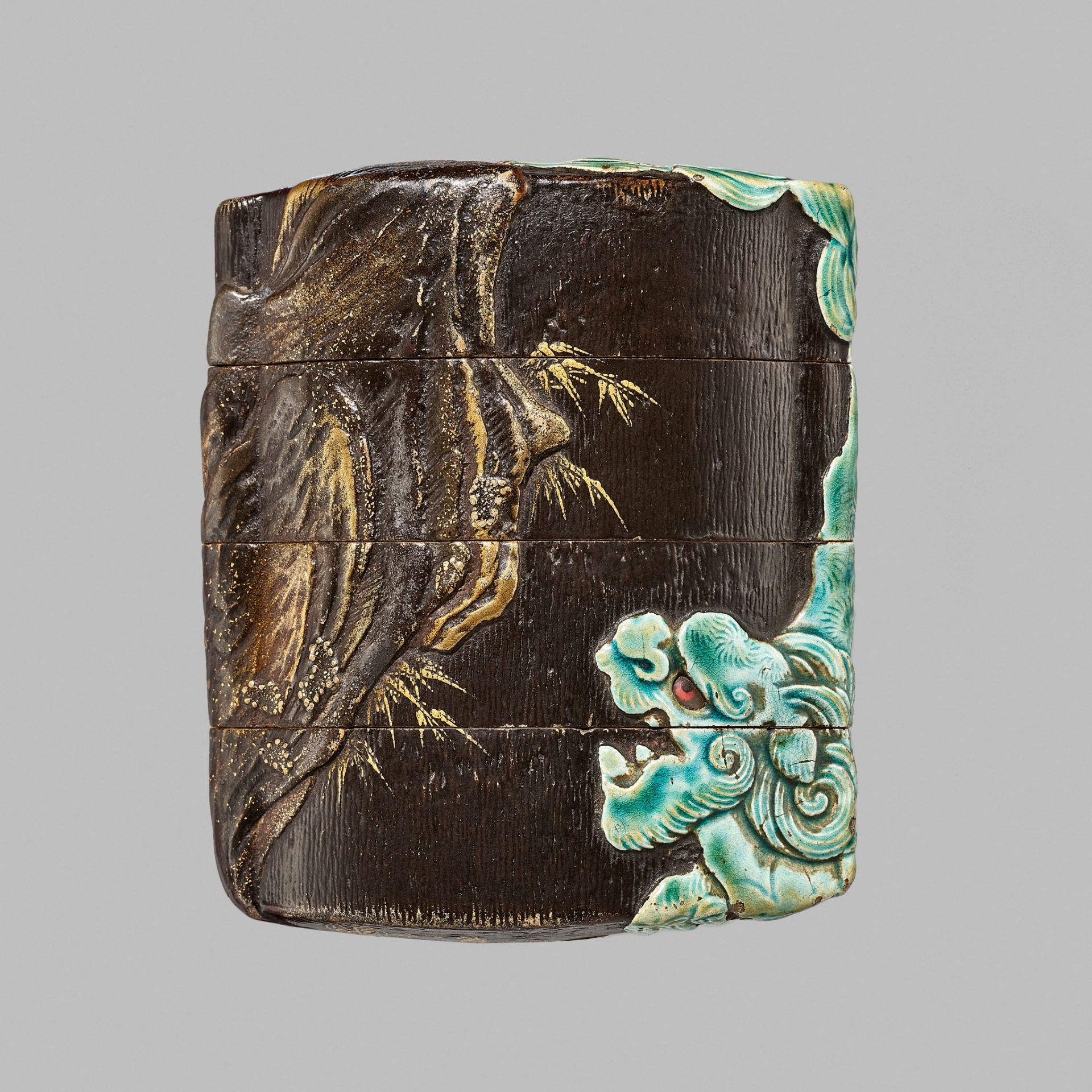 A SUPERB AND RARE CERAMIC-INLAID LACQUER THREE-CASE INRO SIGNED KAJIKAWA AND SEALED KAN - Image 15 of 15