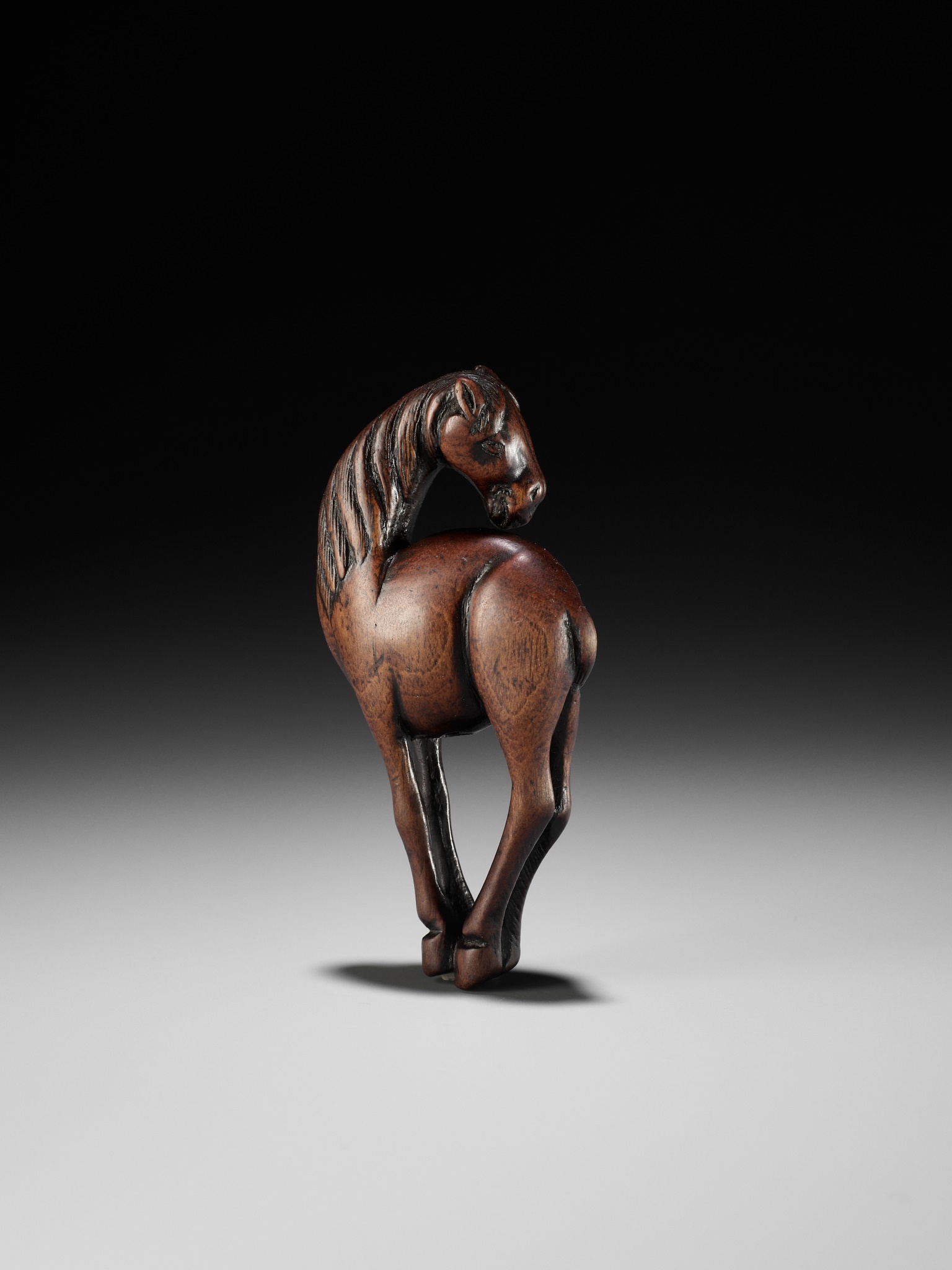 A SUPERB AND LARGE WOOD NETSUKE OF A HORSE - Image 3 of 10