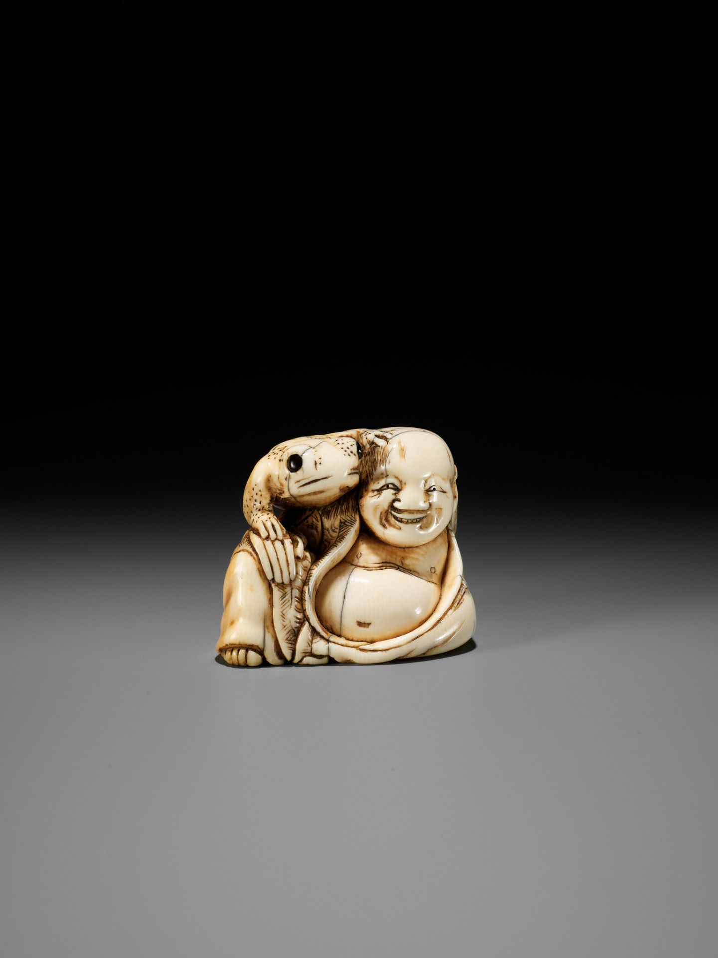 MASAMORI: A LARGE KYOTO SCHOOL IVORY NETSUKE OF GAMA SENNIN - Image 9 of 11