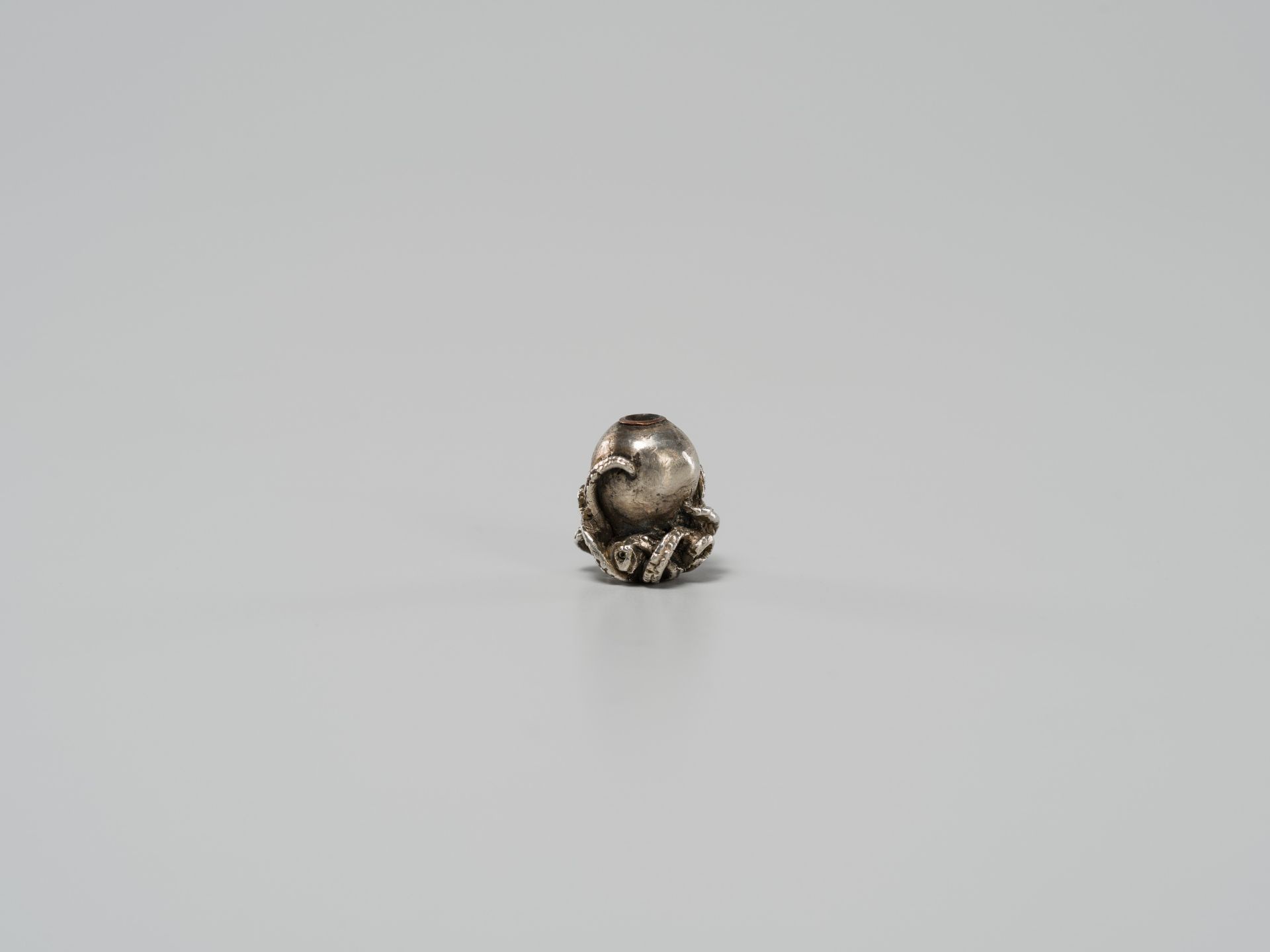 A FINE SILVER OJIME IN THE FORM OF AN OCTOPUS - Image 3 of 5