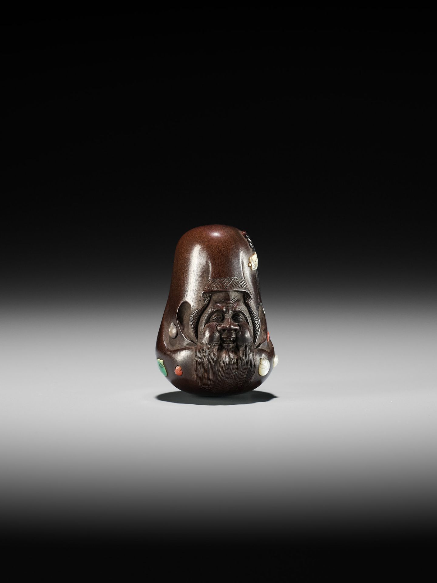 RYUGYOKU SANSUI: A VERY FINE INLAID WOOD NETSUKE OF FUKUROKUJU - Image 10 of 12