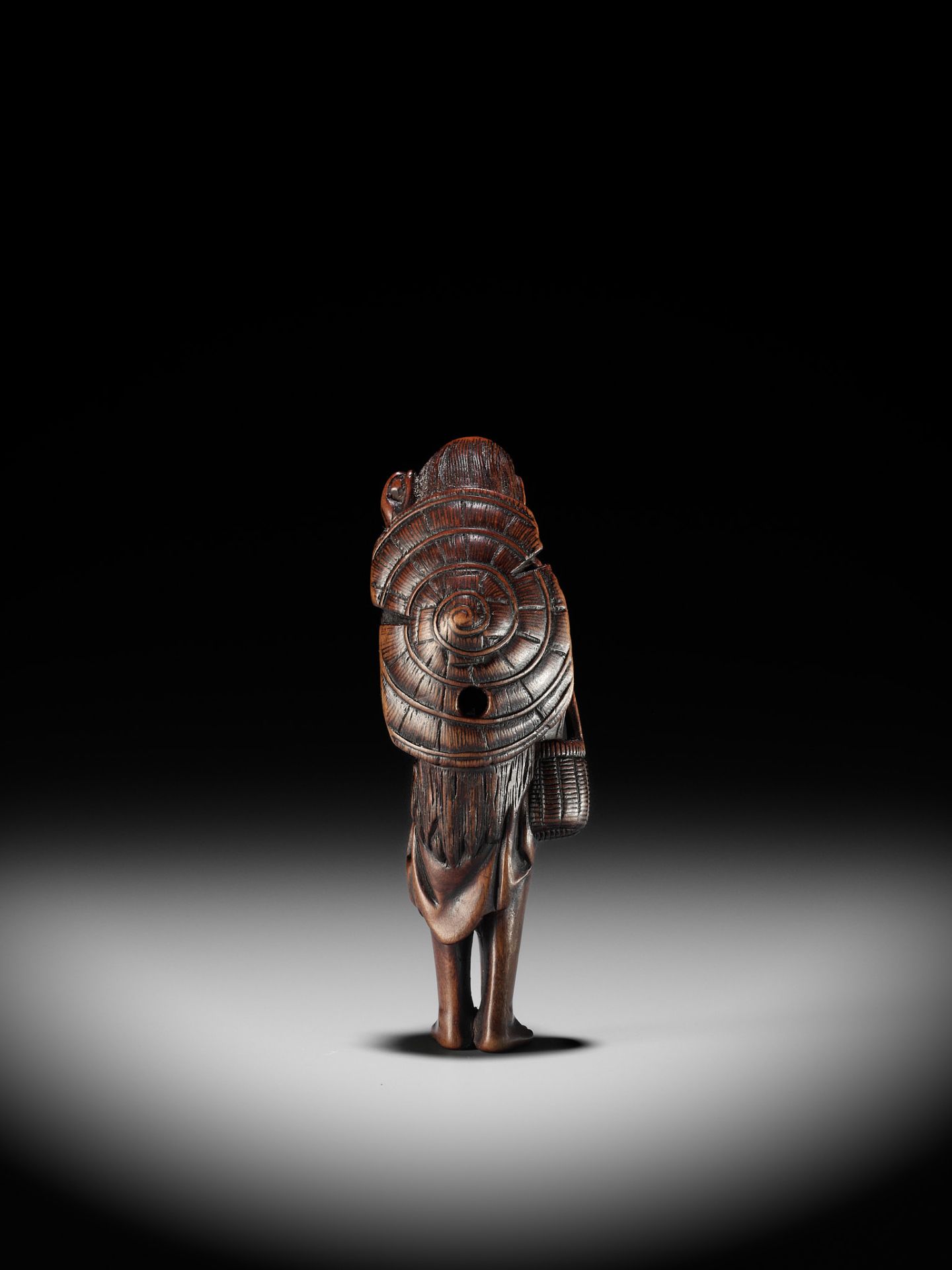 A LARGE AND RARE WOOD NETSUKE OF ONO NO KOMACHI - Image 7 of 10