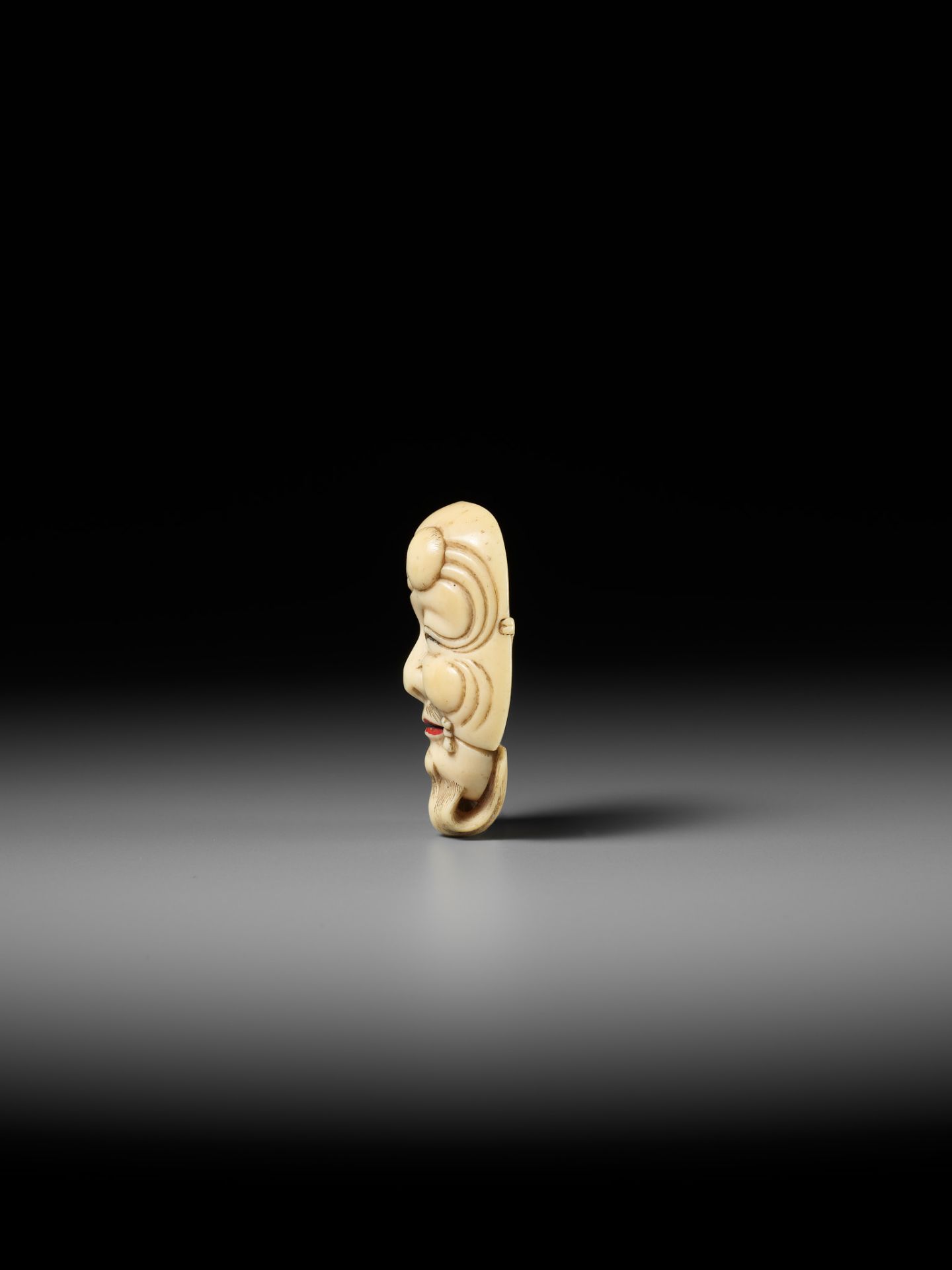 MEIKEISAI HOJITSU: A FINE IVORY MASK NETSUKE OF OKINA - Bild 5 aus 12