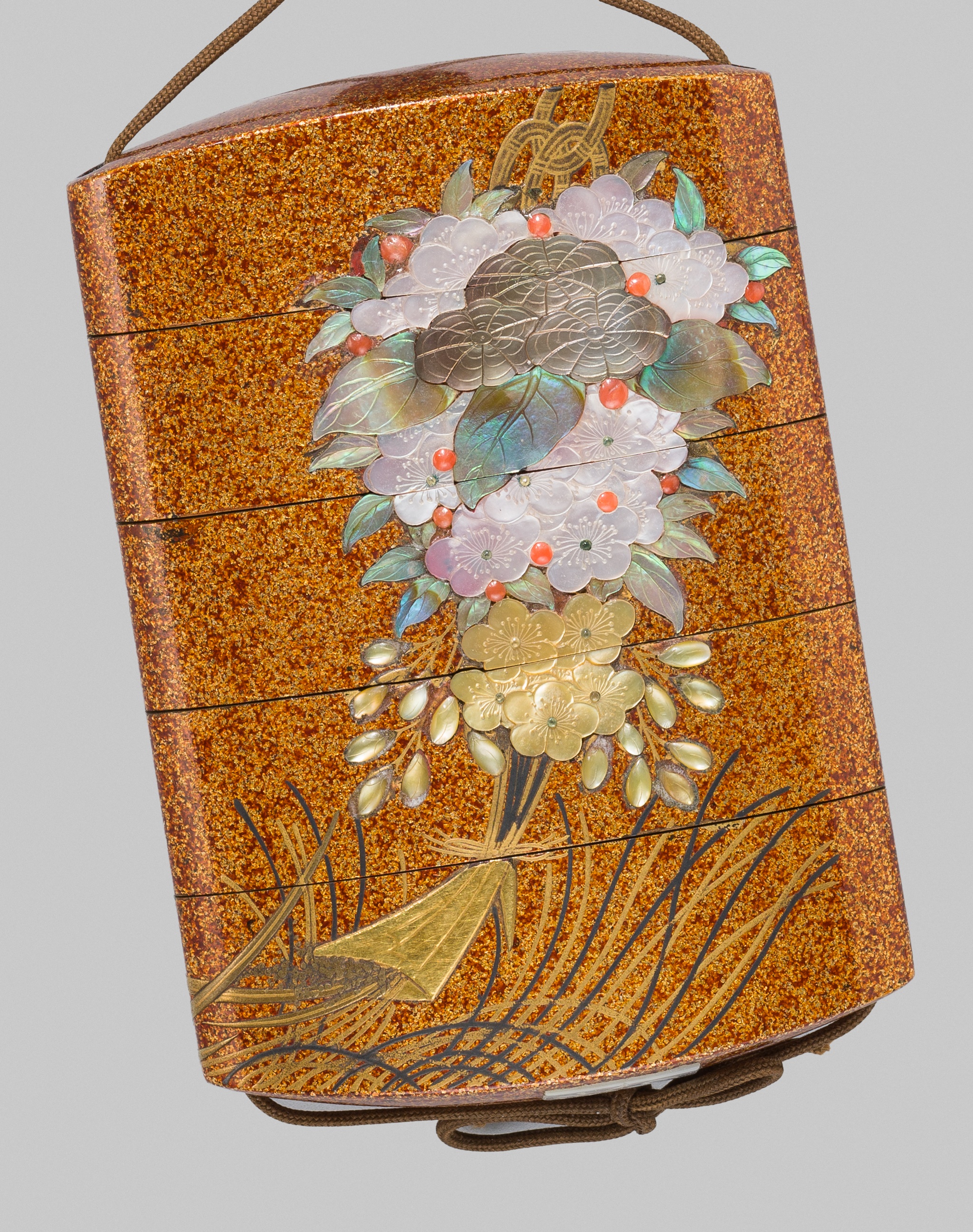 SHIBAYAMA MASAYOSHI: A FINE INLAID FOUR-CASE LACQUER INRO WITH EN-SUITE NETSUKE - Image 4 of 9