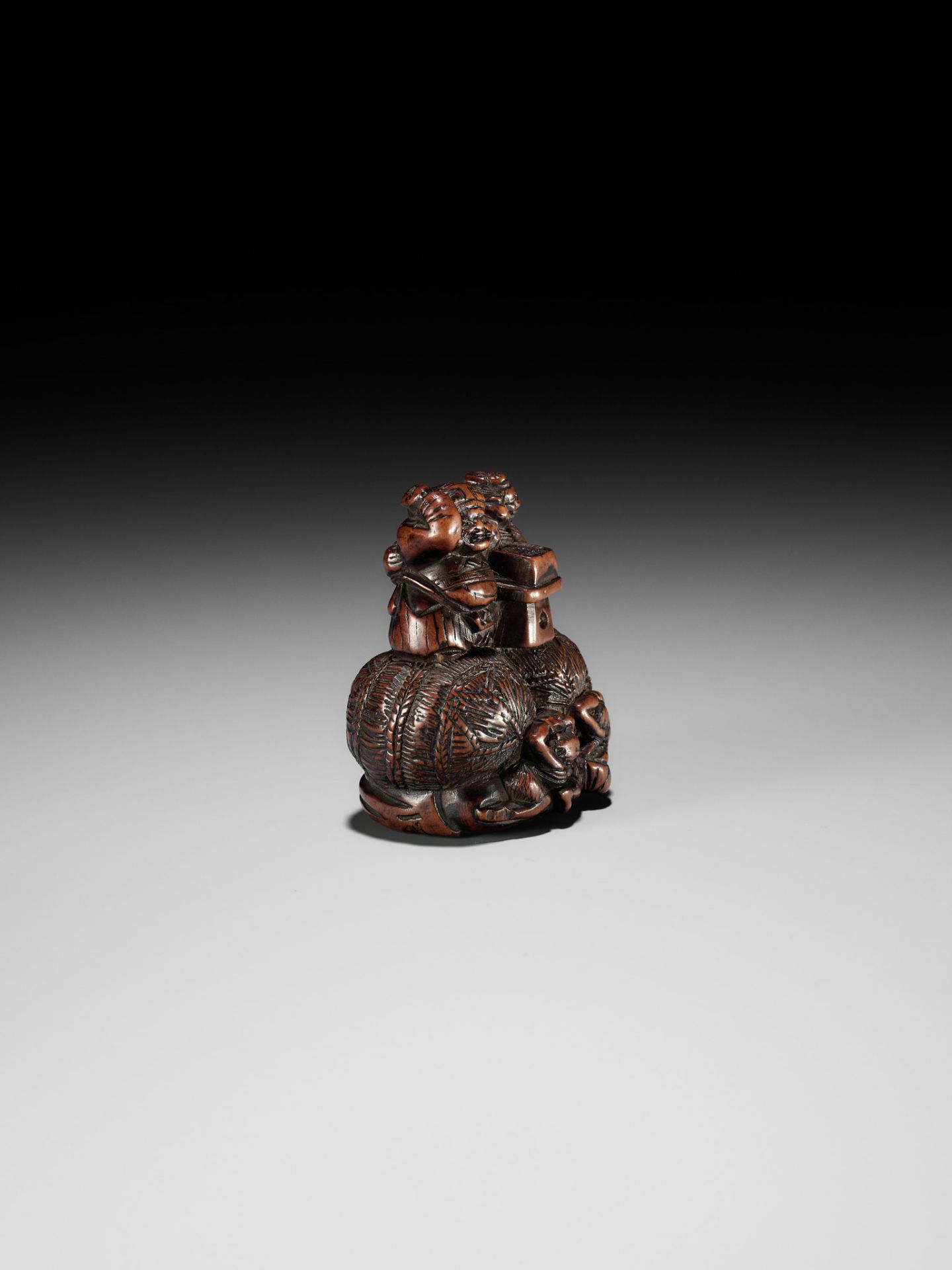 KAZUNORI: A LARGE WOOD NETSUKE OF DAIKOKU AND EBISU AT SETSUBUN - Image 10 of 14