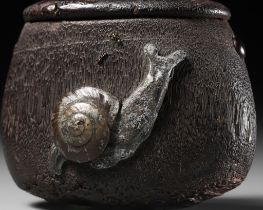 A SUPERB INLAID BAMBOO TONKOTSU WITH SNAIL AND ANTS, ATTRIBUTED TO GANBUN