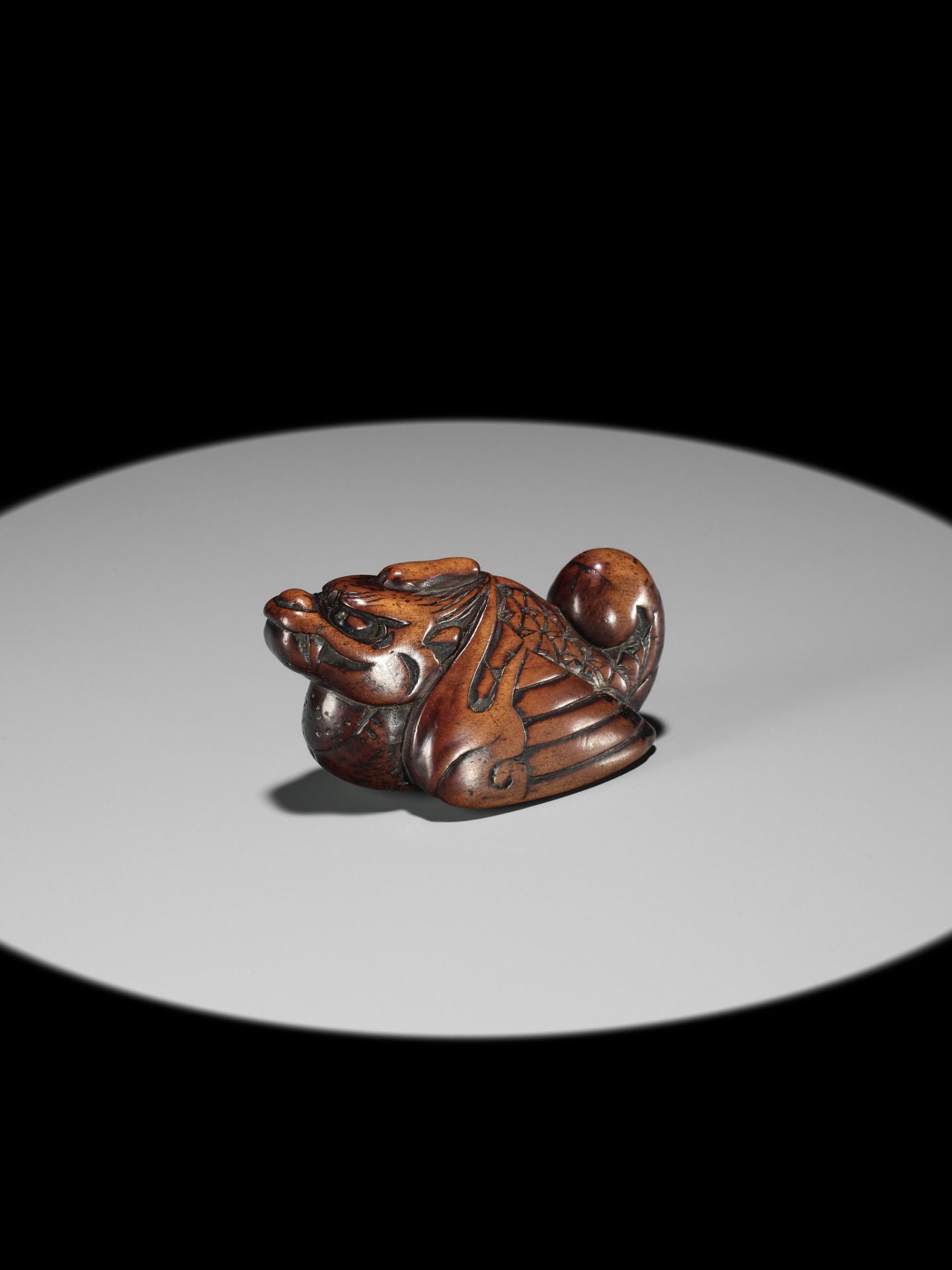 A RARE WOOD NETSUKE OF A HIRYU (FLYING DRAGON), SOKEN KISHO TYPE - Image 9 of 17