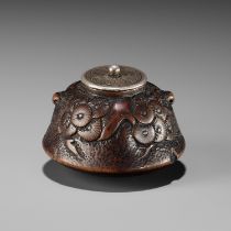 A RARE WOOD AND METAL NETSUKE OF A TEAKETTLE (CHAGAMA)