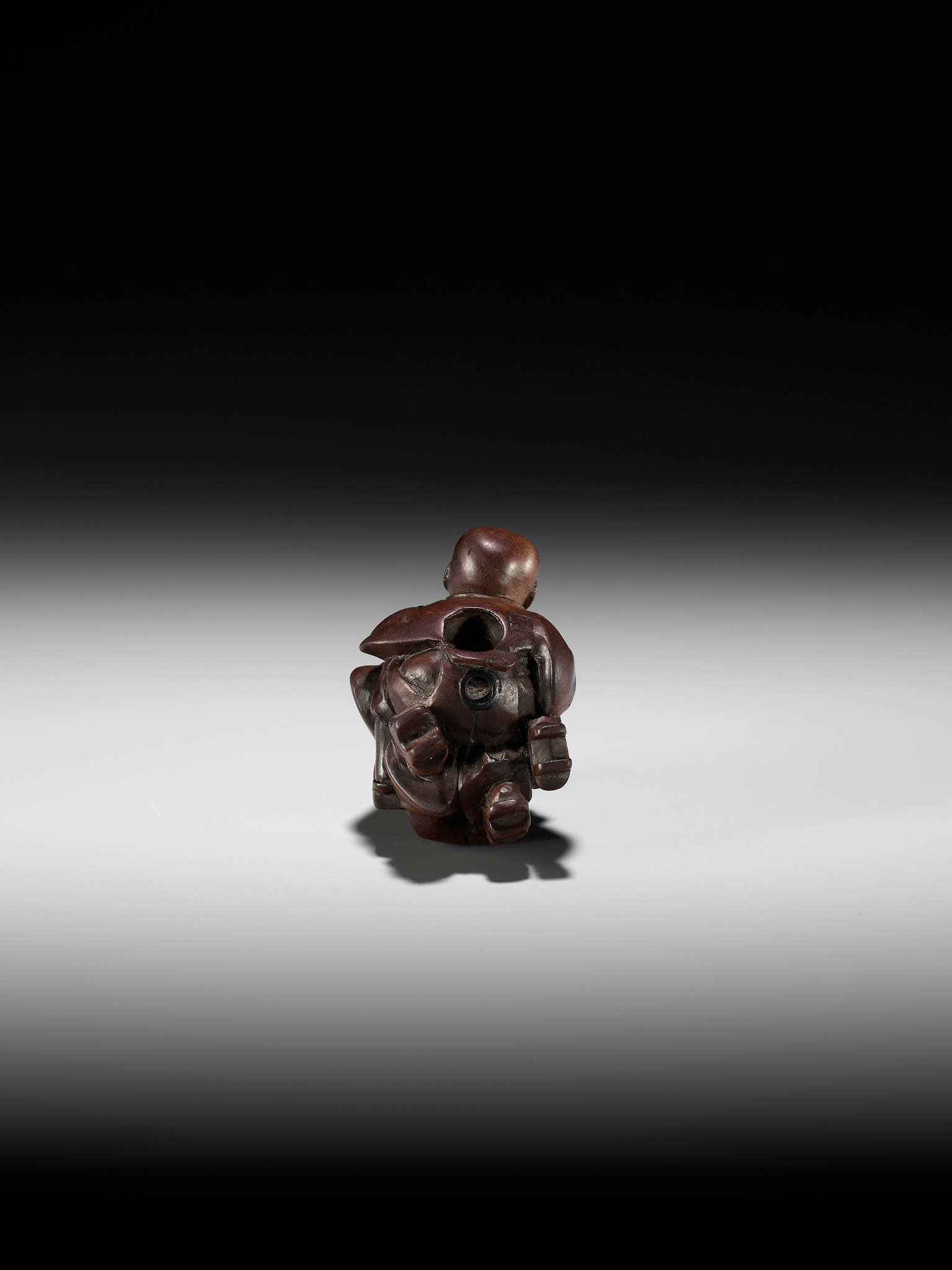 MIWA: A FINE WOOD NETSUKE OF TWO BLIND MEN FIGHTING - Image 9 of 10