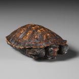 HIDARI ISSAN: A SUPERB THREE-CASE WOOD INRO OF A TORTOISE