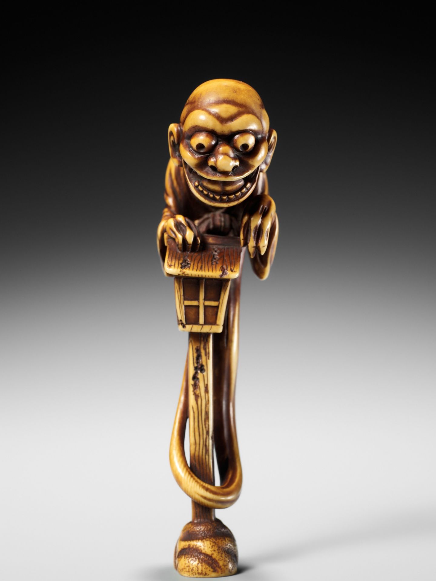 HIDEMASA: A SUPERB AND LARGE IVORY NETSUKE OF THE BAKEMONO MIKOSHI NYUDO - Bild 23 aus 26