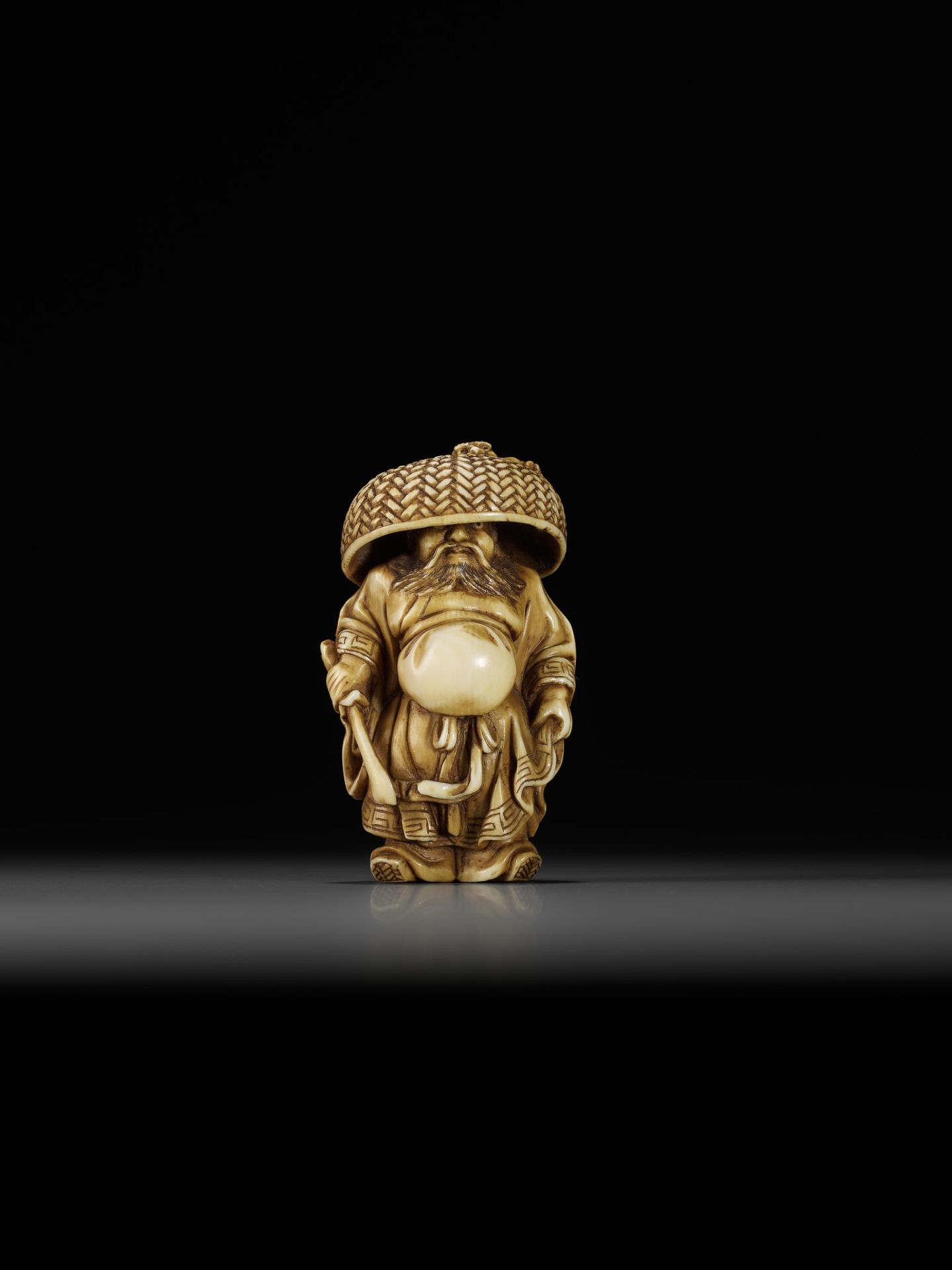 MITSUTOSHI: AN AMUSING IVORY NETSUKE OF SHOKI AND ONI - Bild 5 aus 12