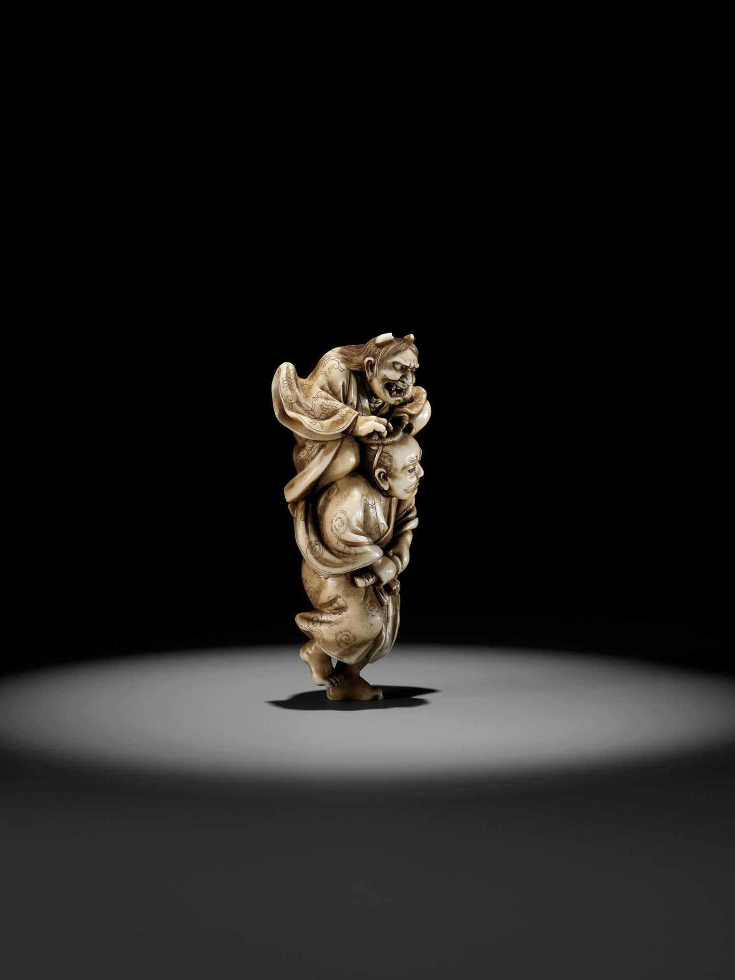 IKKOSAI: A POWERFUL IVORY NETSUKE OF OMORI HIKOSHICHI ENCOUNTERING THE DEMONESS - Bild 9 aus 14