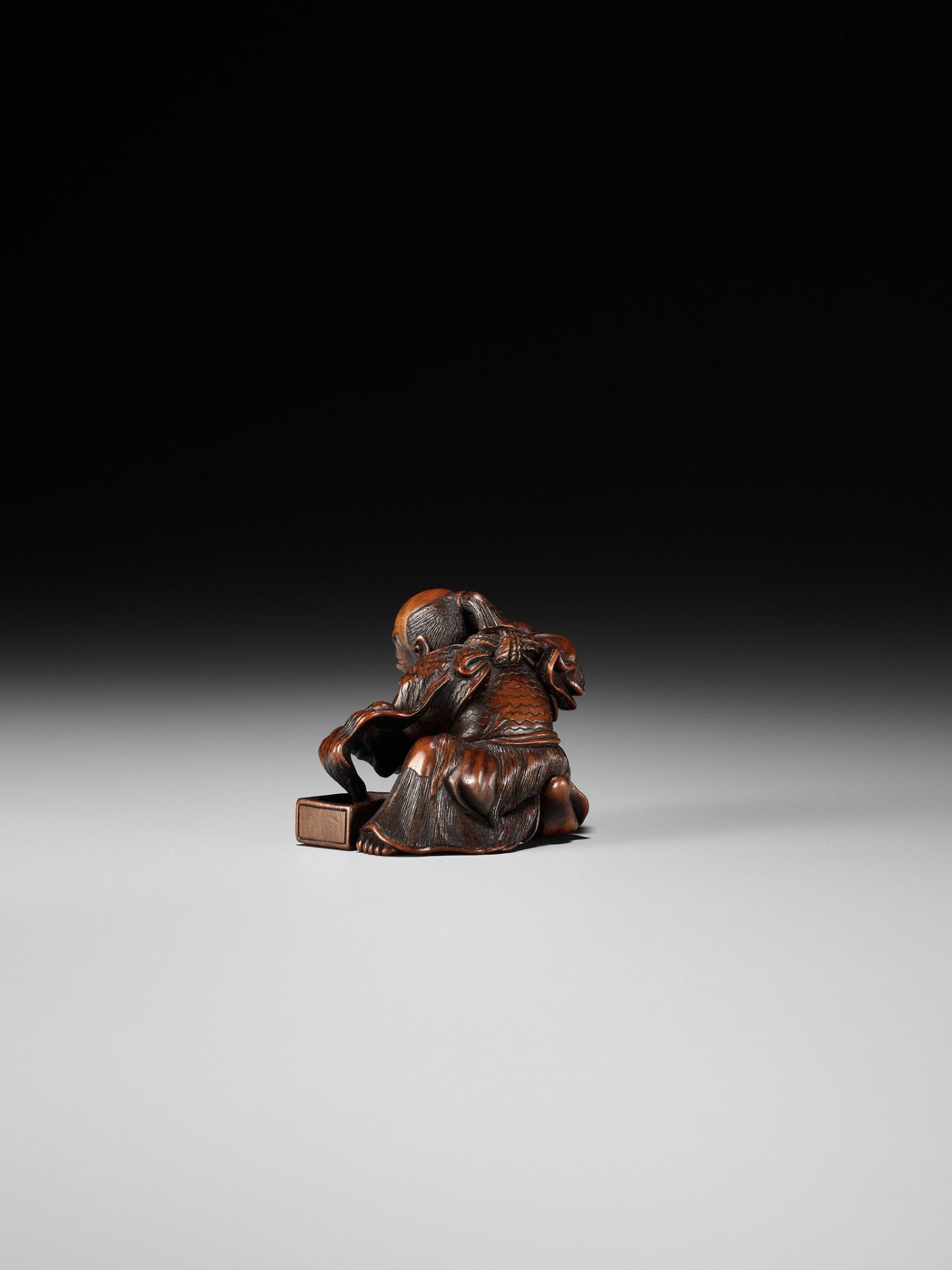 MASANAO: A RARE WOOD NETSUKE DEPICTING THE TRANSFORMATION OF URASHIMA TARO - Bild 7 aus 12