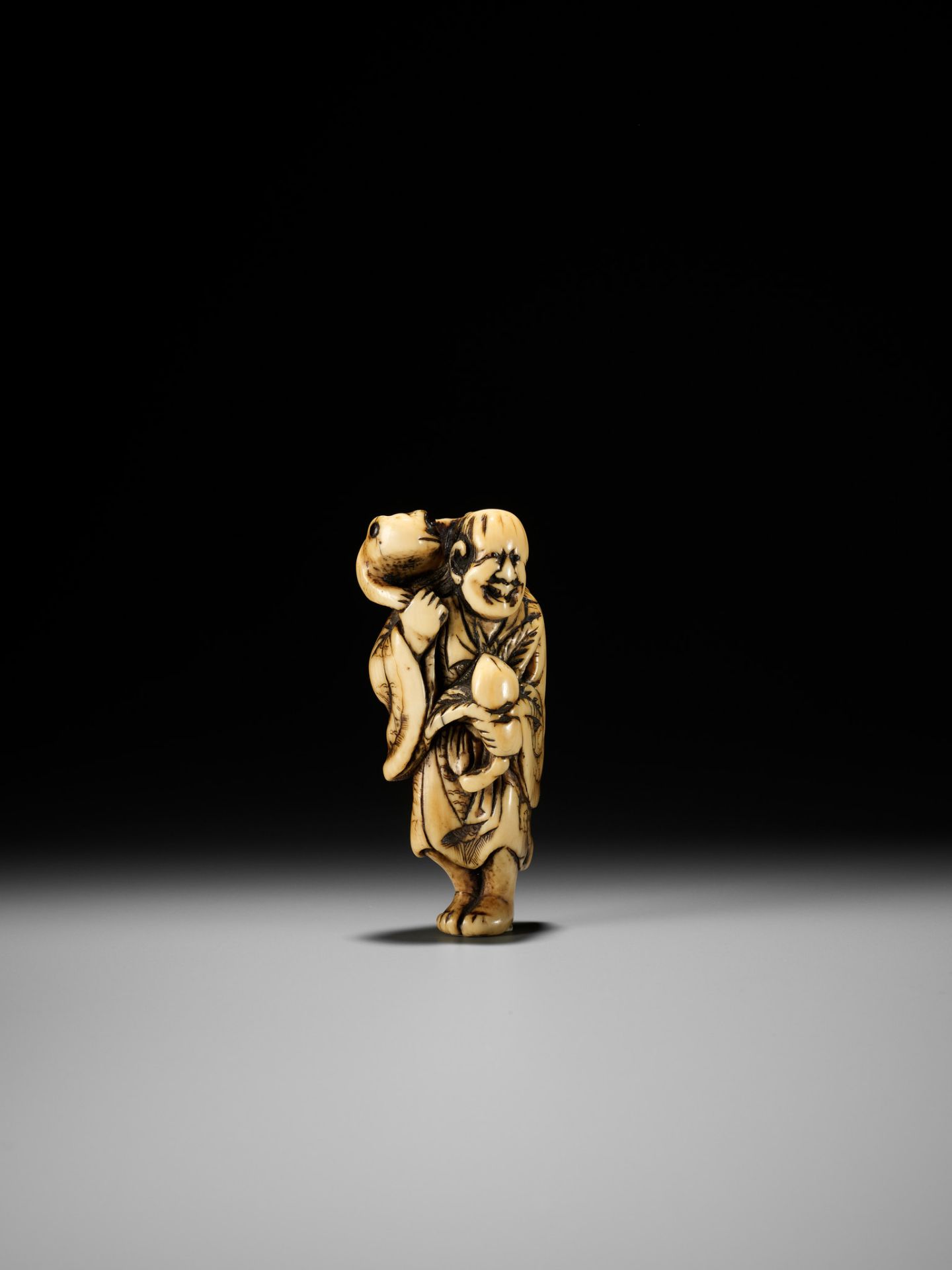 MASAMORI: A GOOD KYOTO SCHOOL IVORY NETSUKE OF GAMA SENNIN - Bild 12 aus 14