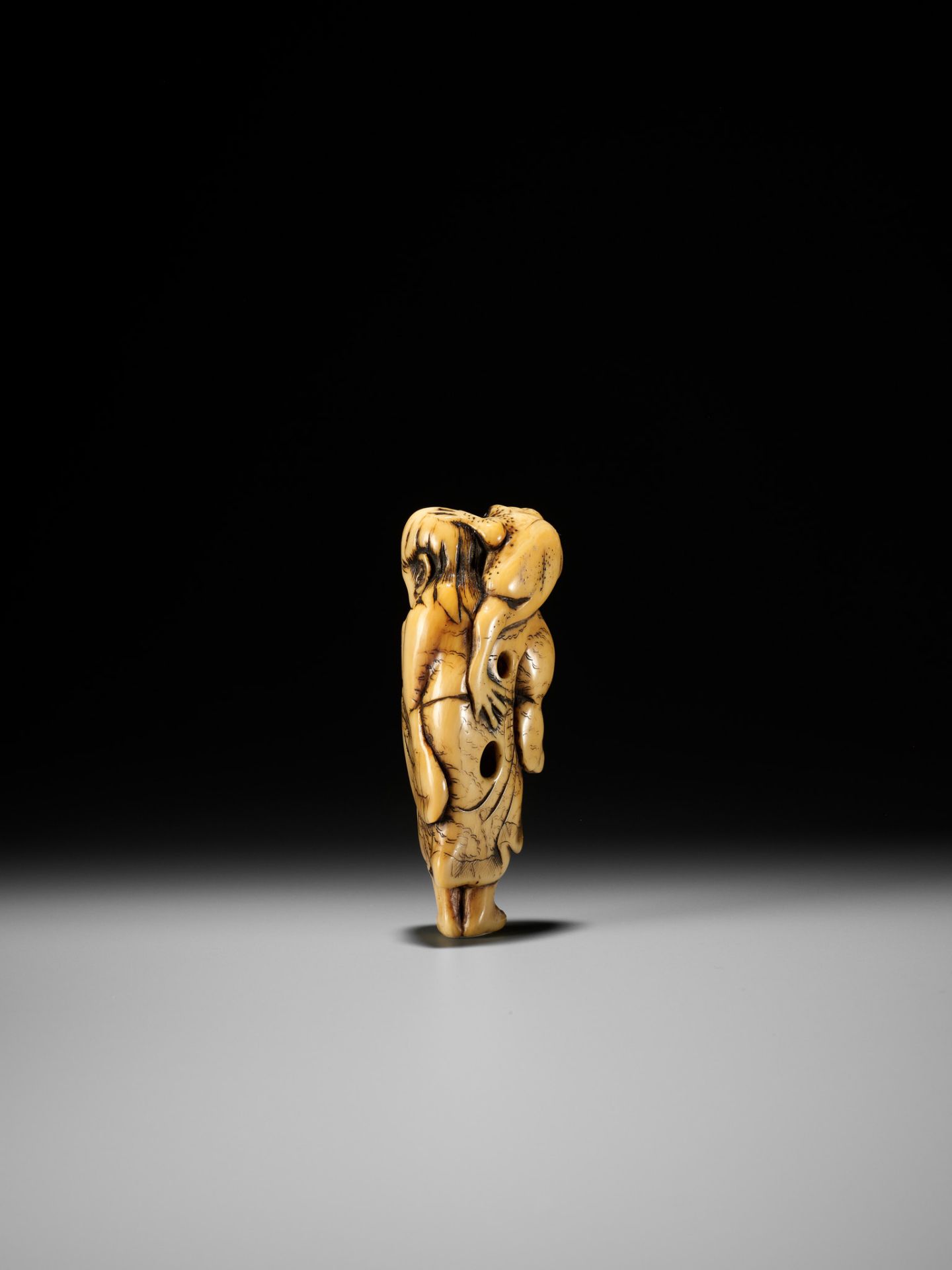 MASAMORI: A GOOD KYOTO SCHOOL IVORY NETSUKE OF GAMA SENNIN - Bild 8 aus 14