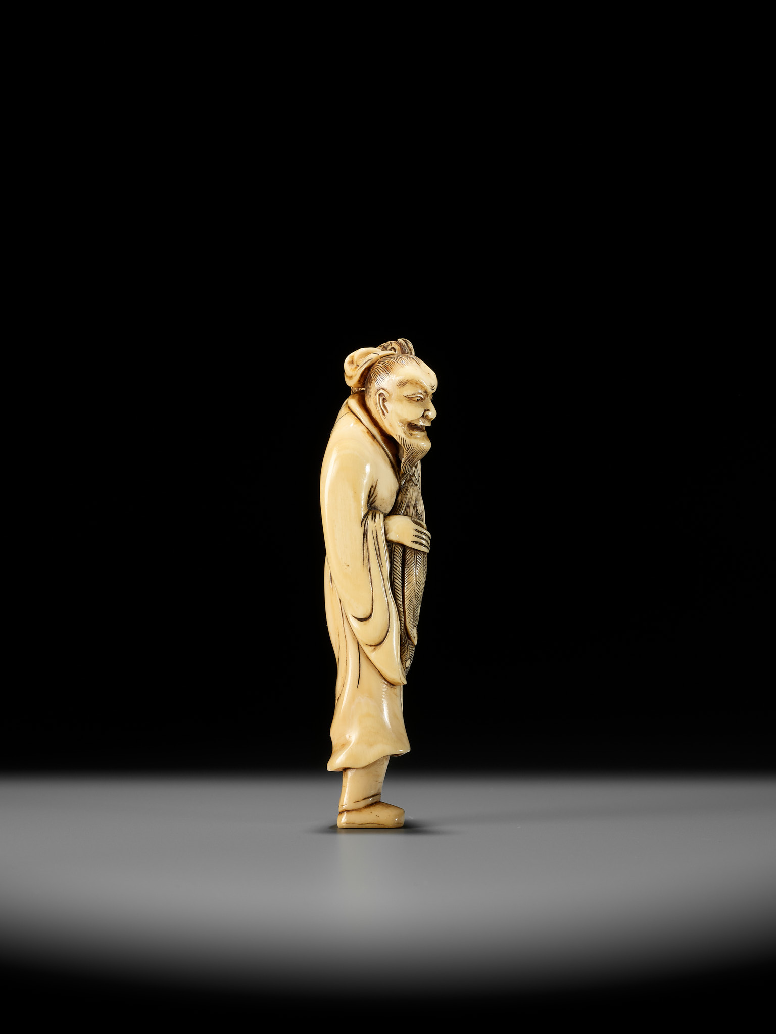 A VERY RARE AND LARGE IVORY NETSUKE OF BAIFUKU WITH HO-O BIRD - Image 12 of 16