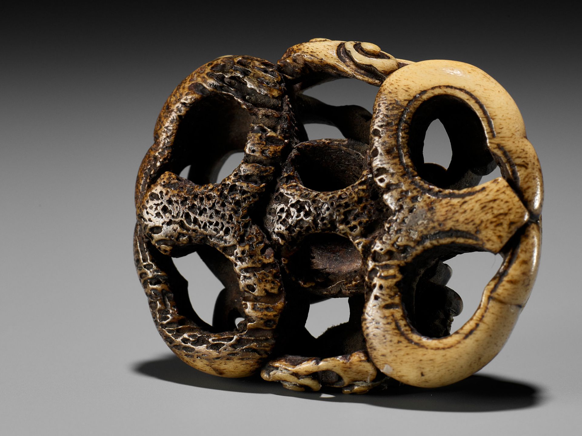 A FINE ANTLER NETSUKE OF A RAIN DRAGON ON A KONGO (VAJRA) - Image 2 of 12