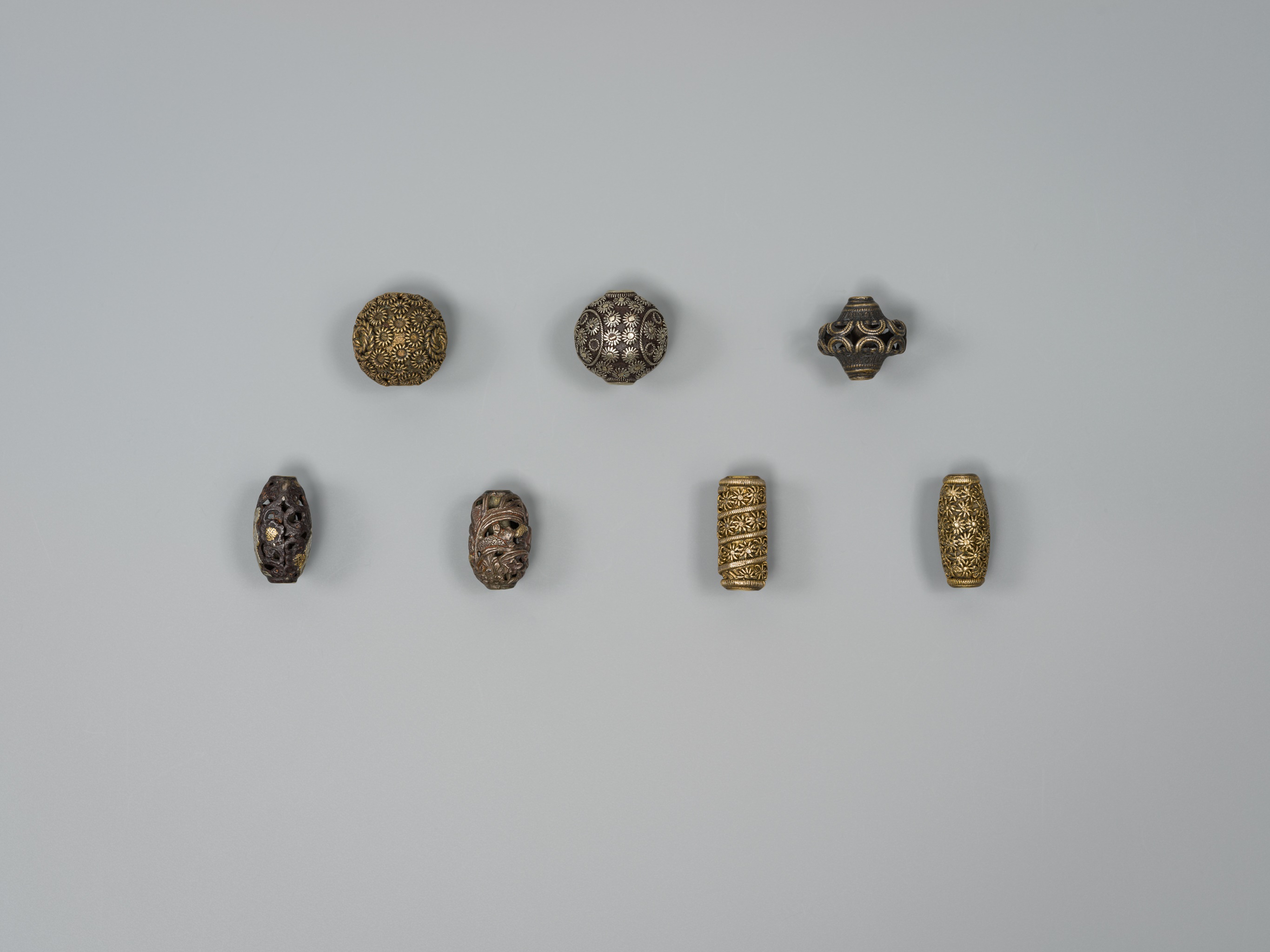 A GROUP OF SEVEN MIXED METAL OJIME - Image 2 of 3
