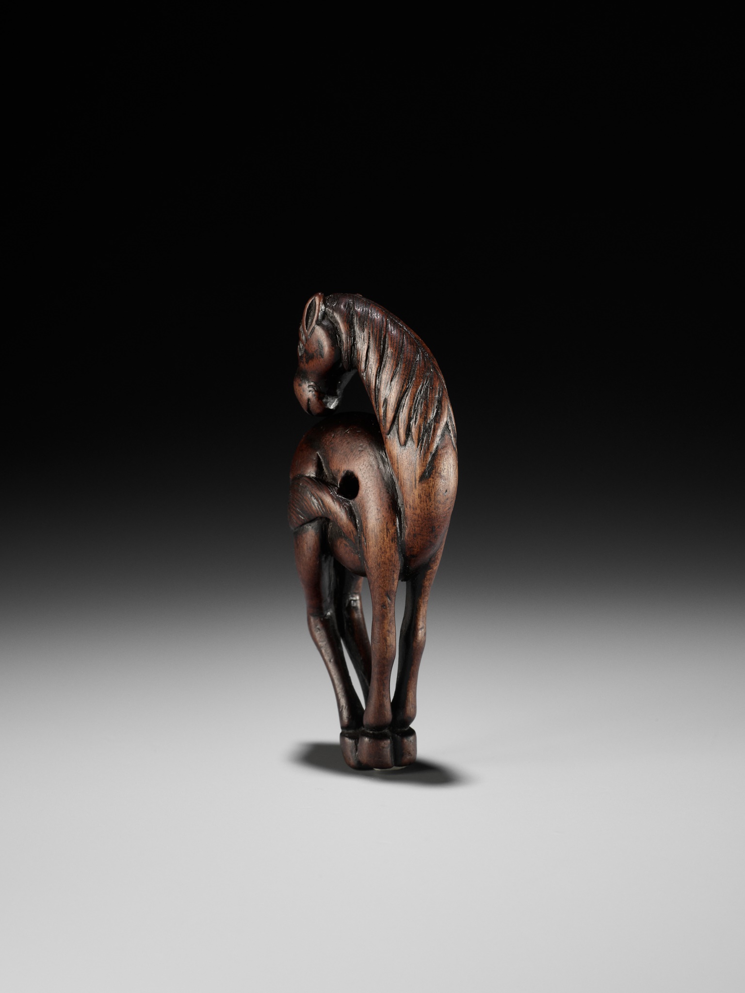 A SUPERB AND LARGE WOOD NETSUKE OF A HORSE - Image 7 of 10