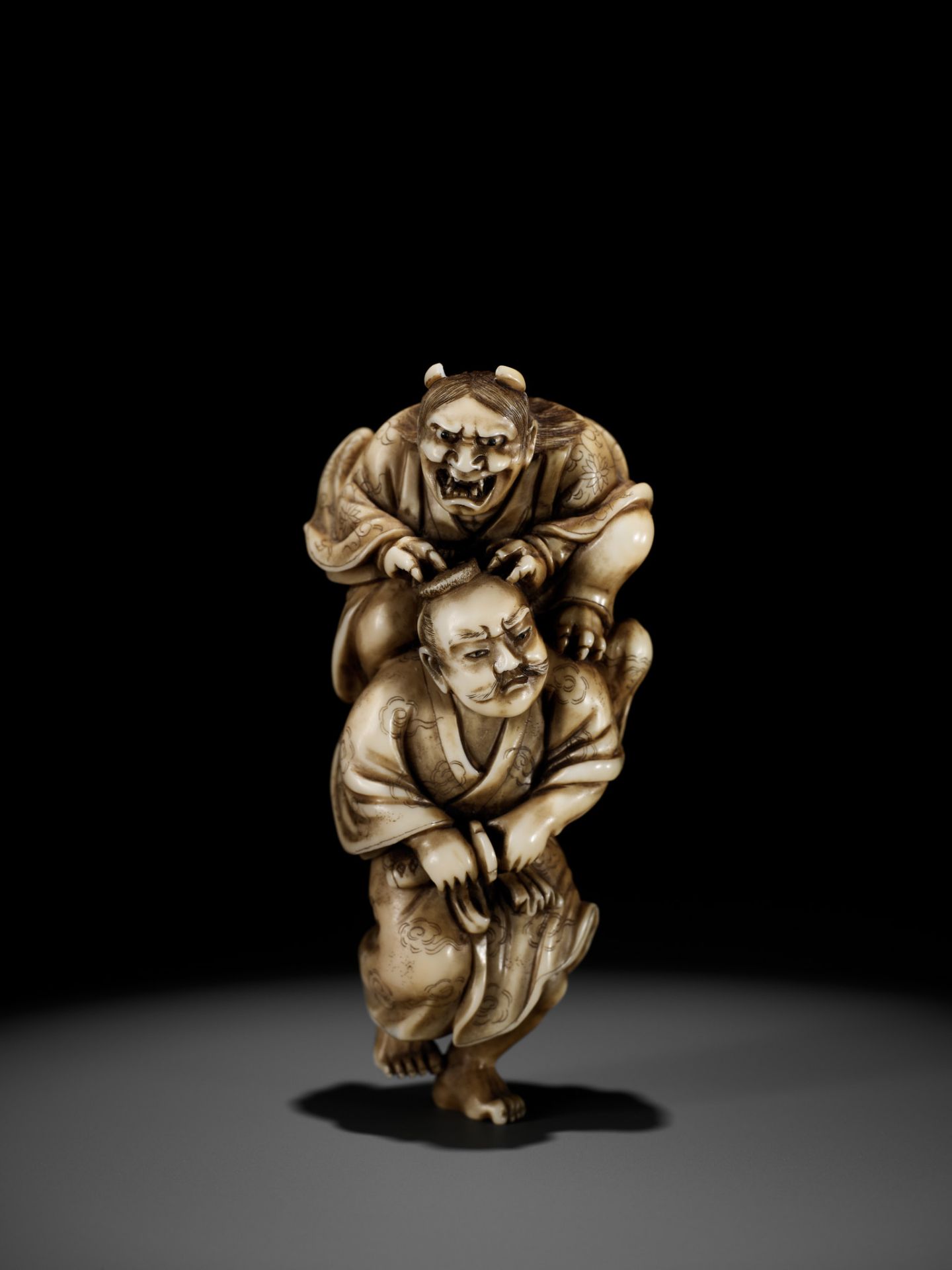 IKKOSAI: A POWERFUL IVORY NETSUKE OF OMORI HIKOSHICHI ENCOUNTERING THE DEMONESS - Bild 4 aus 14