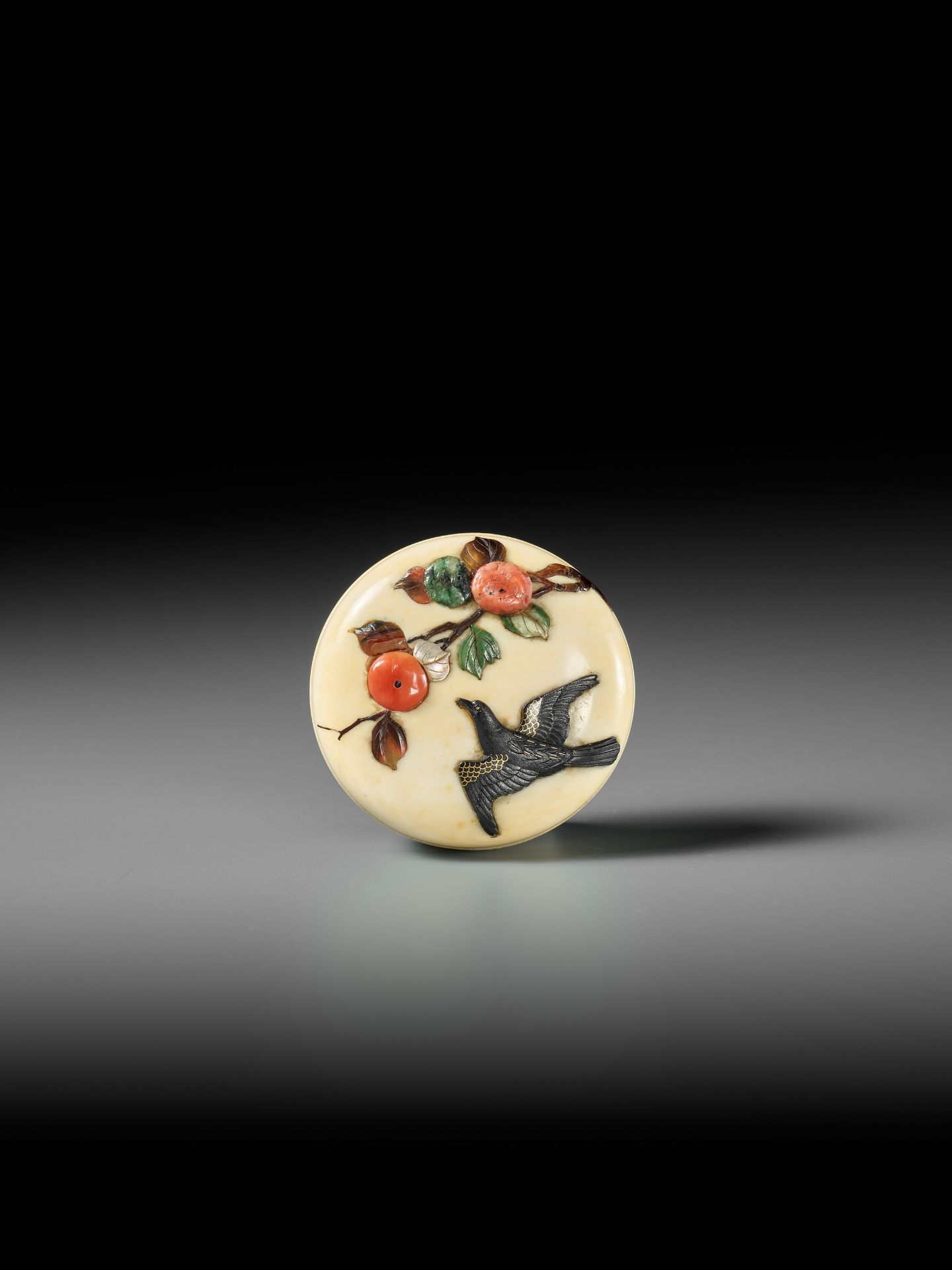 A FINE INLAID IVORY MANJU NETSUKE OF KACHO-GA TYPE - Image 8 of 11