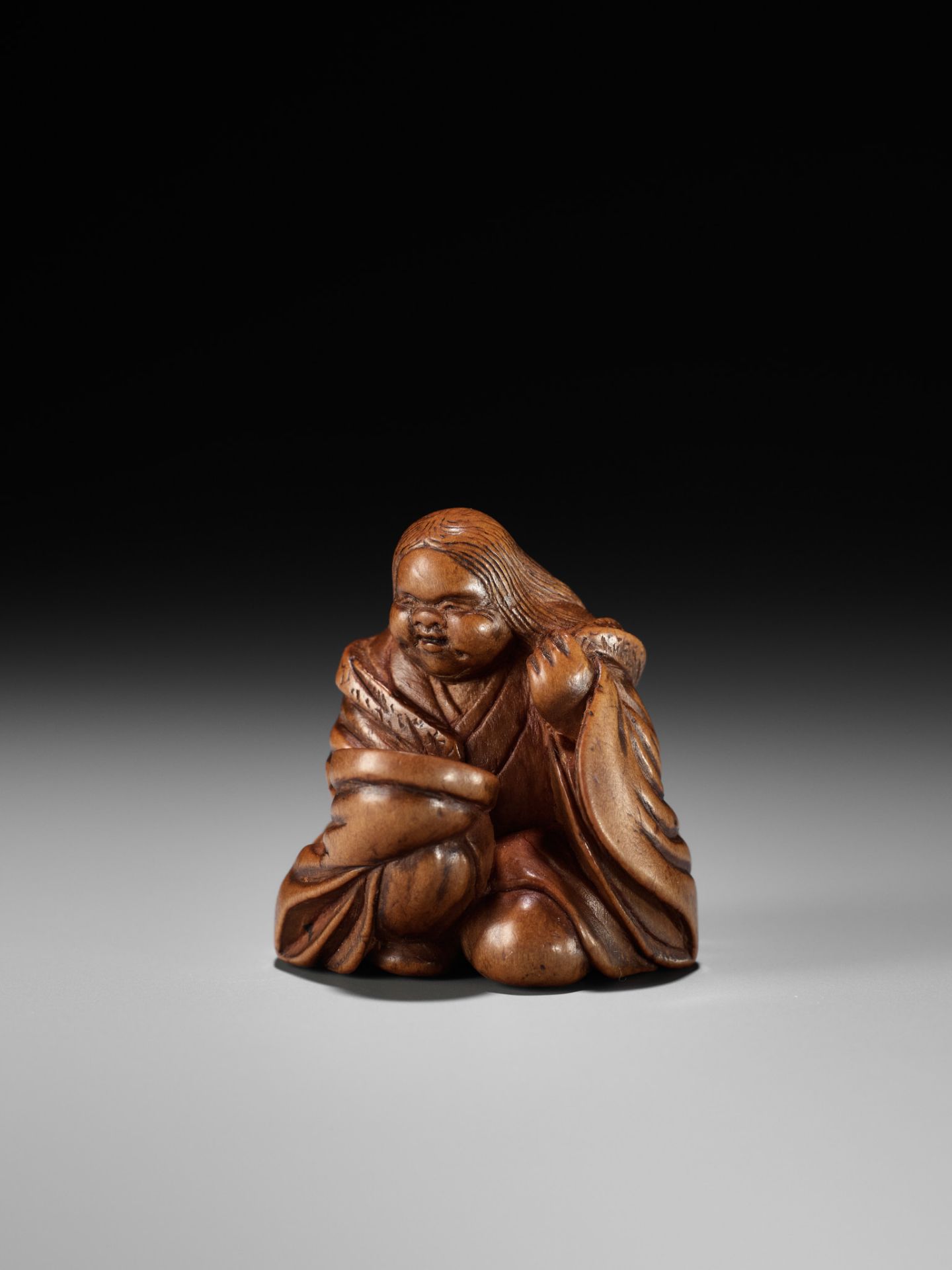 JOBUN: A VERY RARE WOOD NETSUKE OF OKAME WITH A SAKE SAUCER - Image 12 of 14